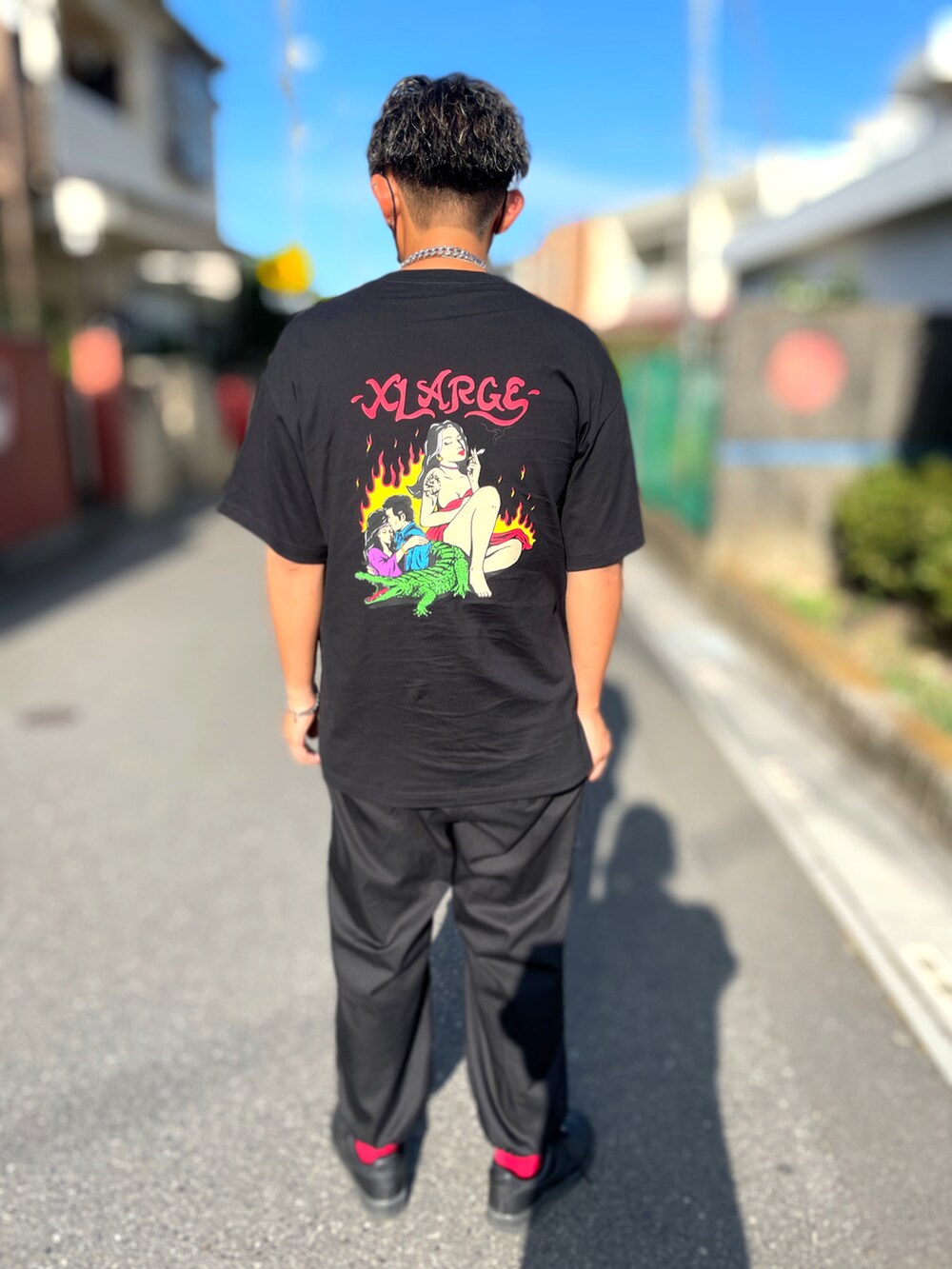 「エクストララージ、ストリート、ootd、休日スタイル、夏、スニーカー、お洒落さんとつながりたい、黒、今日のコーデ、シンプルコーデ、いいね、save、フォローお願いします🤑、Tシャツ、NIKE、ラクチンコーデ、RAGEBLUE」｜「Portのメタル ボリューム チェーン ネックレス ( ユニセックス / メンズアクセ )（ネックレス、シルバー系）」を使った、Rikitoⓗさん（メンズ・180cm）の夏コーディネートの2枚目の写真