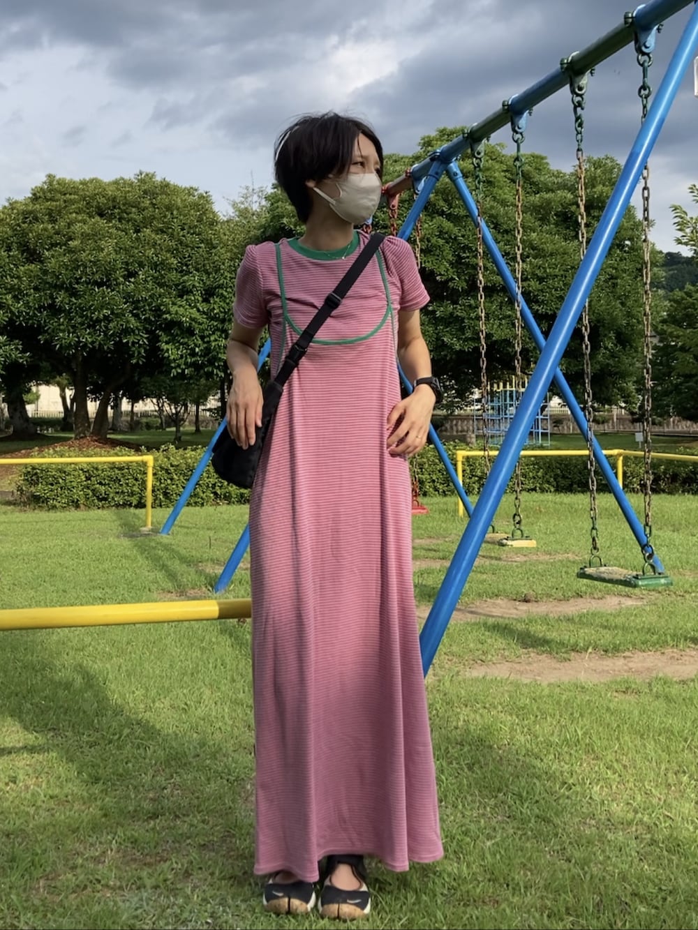 「ロングワンピース、休日スタイル、オトナ女子、オトナカジュアル、カラーコーデ、韓国ファッション、エアリフト、ビタミンカラー、セットアップ」｜「HELLO.SANFRANCISCOの【新色追加】【HELLO.SANFRANCISCO/ハローサンフランシスコ】 Tee付きボーダーキャミワンピース（ワンピース、ピンク系）」を使った、あさみさん（レディース・162cm）の夏コーディネートの2枚目の写真