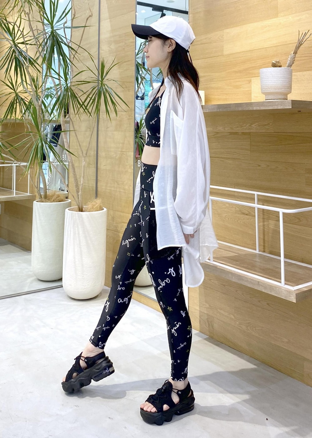 sana.nさんの「【NIKE】ナイキ エア マックス KOKO サンダル ウィメンズ（NIKE）」を使ったコーディネートの4枚目の写真