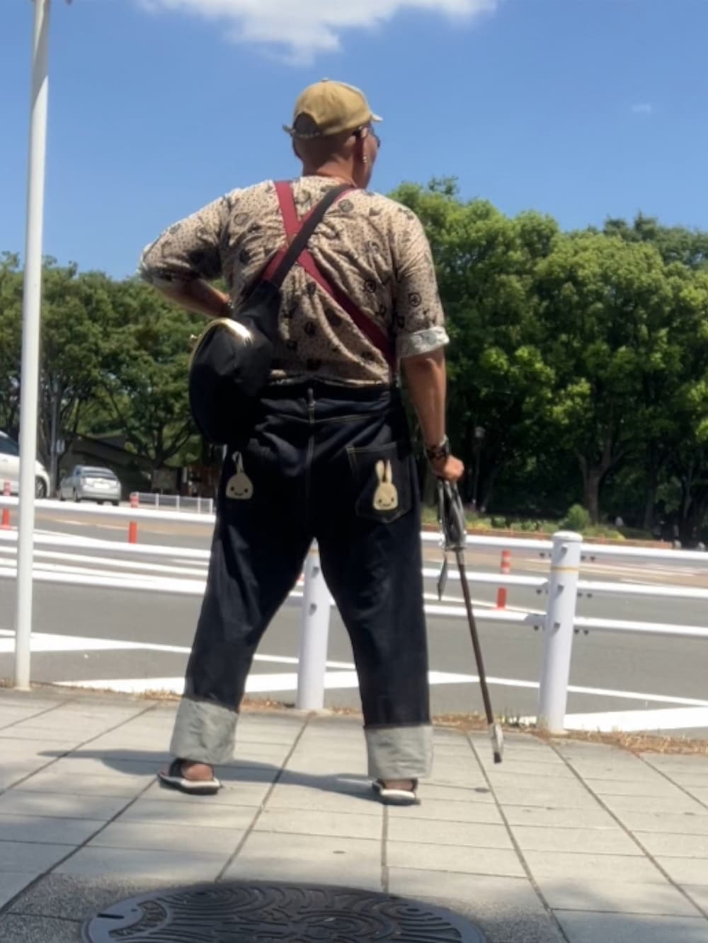 「でぶ、デブでもオシャレ、デブですがなにか？、おじさん、メガネ×帽子、メガネおやじ、和風ミックス、杖」｜「go slow caravanのアイテム（キャップ、ベージュ系）」を使った、メルヘン翁さん（メンズ・178cm）の夏コーディネートの4枚目の写真