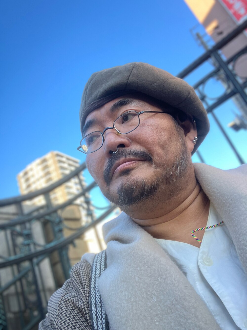 「でぶ、デブでもオシャレ、おじコーデ、オジかわ」｜「GUのアイテム（チェスターコート、その他）」を使った、メルヘン翁さん（メンズ・178cm）の秋コーディネートの5枚目の写真