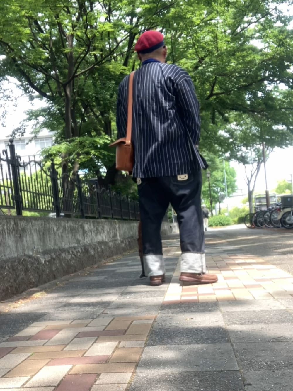 「メンズコーデ、夏コーデ、和風ミックス、でぶ、デブですがなにか？、メガネ×ニット帽、めがね × ベレー」｜「CUNEのアイテム（デニムパンツ、ブルー系）」を使った、メルヘン翁さん（メンズ・178cm）の夏コーディネートの3枚目の写真