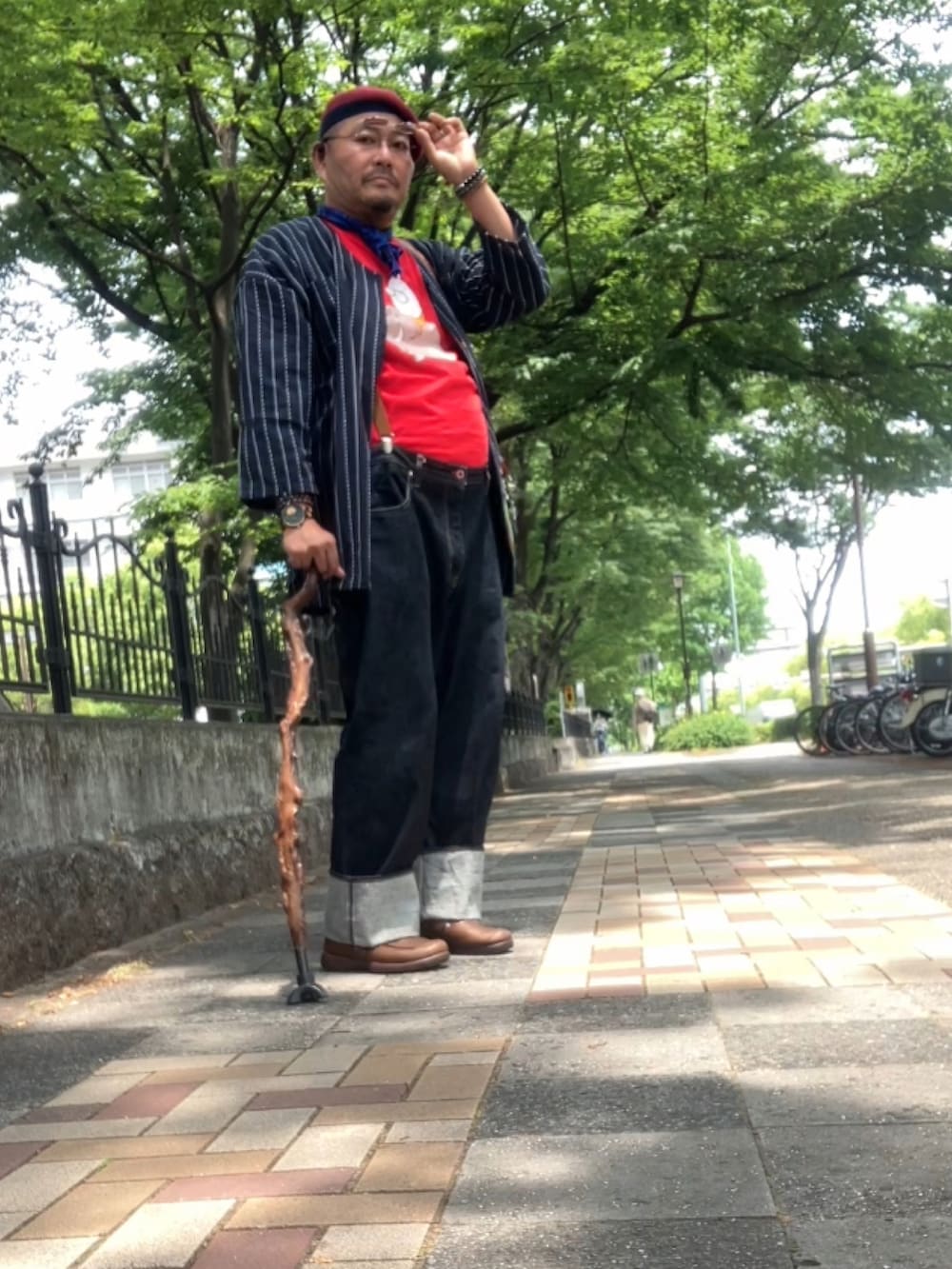 「メンズコーデ、夏コーデ、和風ミックス、でぶ、デブですがなにか？、メガネ×ニット帽、めがね × ベレー」｜「CUNEのアイテム（デニムパンツ、ブルー系）」を使った、メルヘン翁さん（メンズ・178cm）の夏コーディネートの2枚目の写真