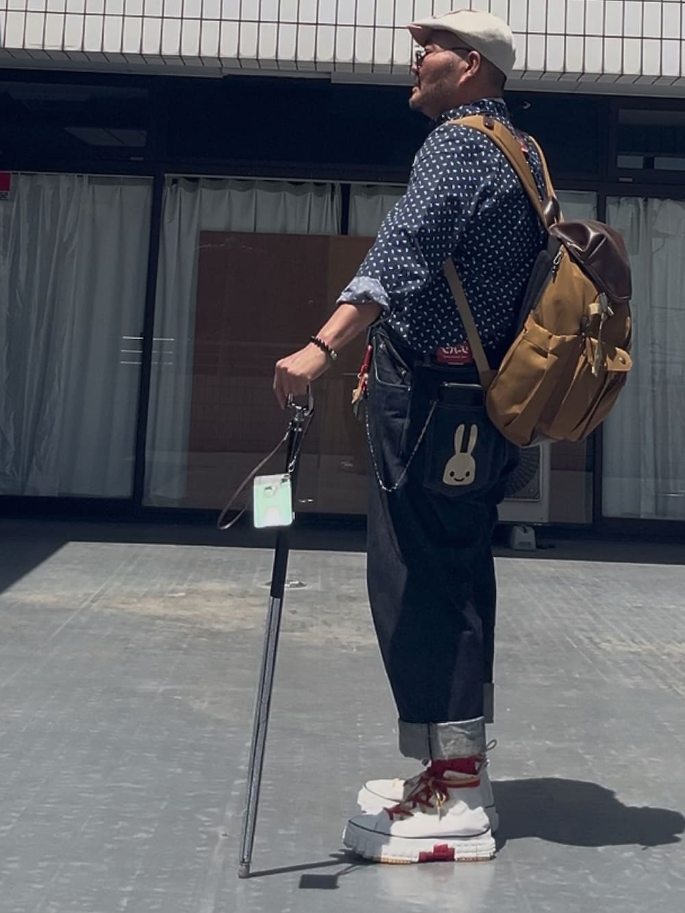 「OVERRIDEのアイテム（ハンチング/ベレー帽、その他）」を使った、メルヘン翁さん（メンズ・178cm）の春コーディネートの2枚目の写真