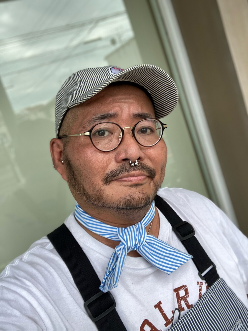 「おじさんだって服が好き、オジかわ、デブでもオシャレ、デブですがなにか？、デブコーデ、デブのコーディネート」｜「CUNEのアイテム（キャップ、その他）」を使った、メルヘン翁さん（メンズ・178cm）の秋コーディネートの4枚目の写真