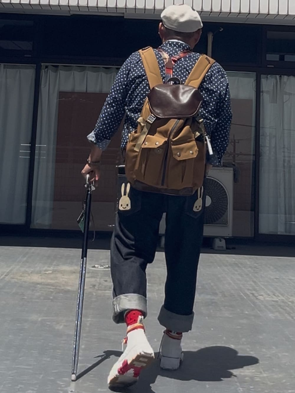 「OVERRIDEのアイテム（ハンチング/ベレー帽、その他）」を使った、メルヘン翁さん（メンズ・178cm）の春コーディネートの3枚目の写真