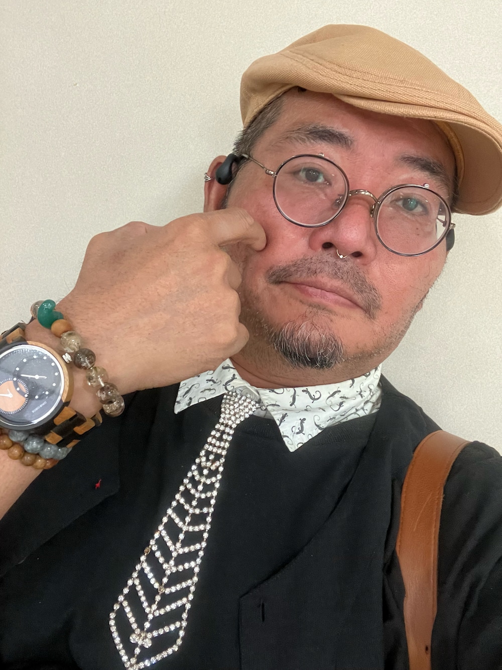 「デブでもオシャレ、デブですがなにか？、メガネ×帽子、メガネおやじ」｜「CUNEのアイテム（デニムパンツ、ブルー系）」を使った、メルヘン翁さん（メンズ・178cm）の春コーディネートの5枚目の写真