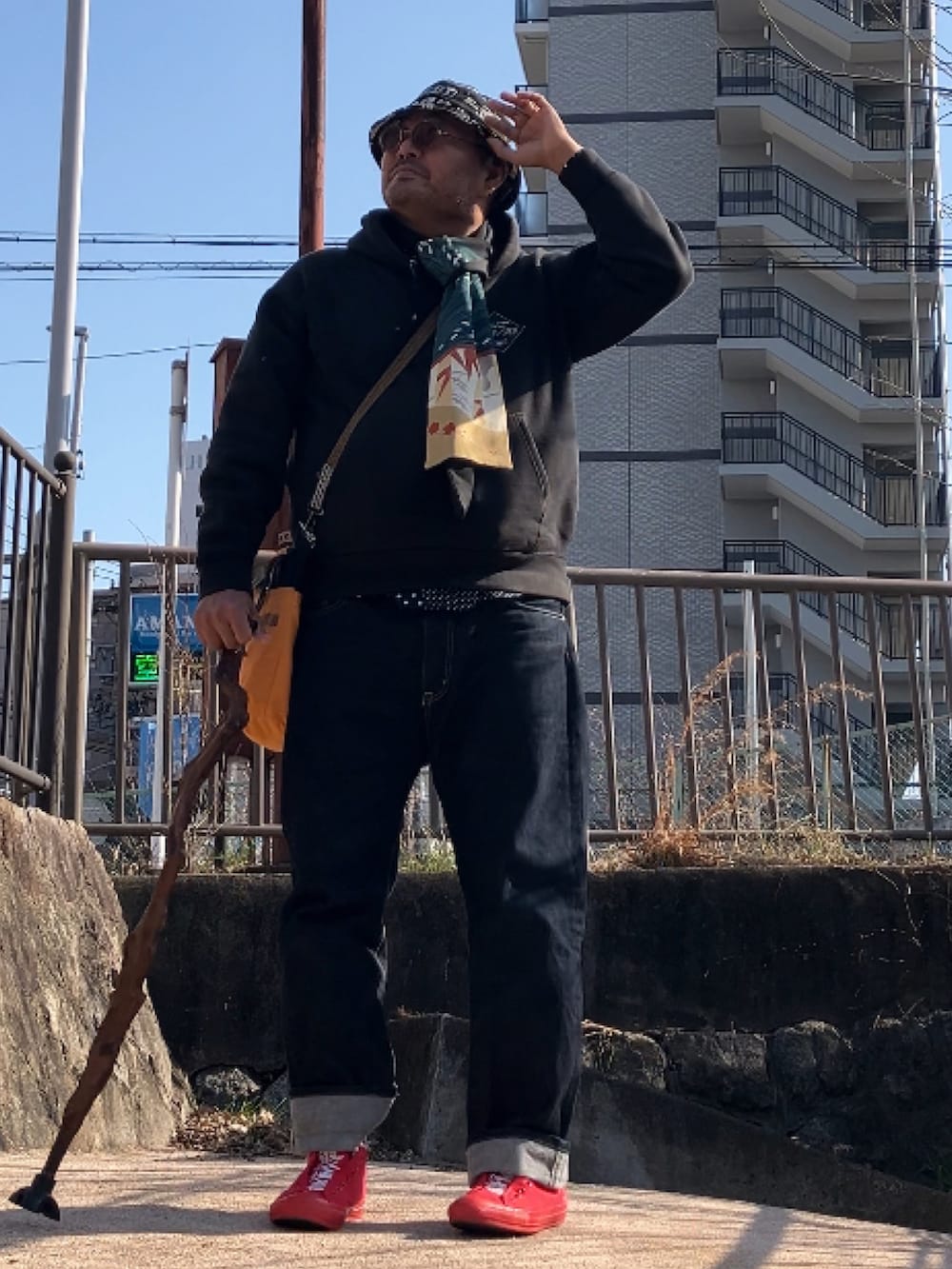 「オトナカジュアル、メンズファッション、でぶ、デブですがなにか？、デブでもオシャレ」｜「FR2のアイテム（パーカー、ブラック系）」を使った、メルヘン翁さん（メンズ・178cm）の春コーディネートの3枚目の写真