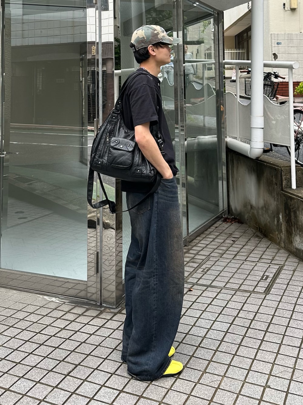 中村瑞輝(みずきち)さんの「Goodwear/グッドウェア USAコットン 無地 ヘンリーネック 半袖Tシャツ/レディース メンズ（Goodwear）」を使ったコーディネートの3枚目の写真