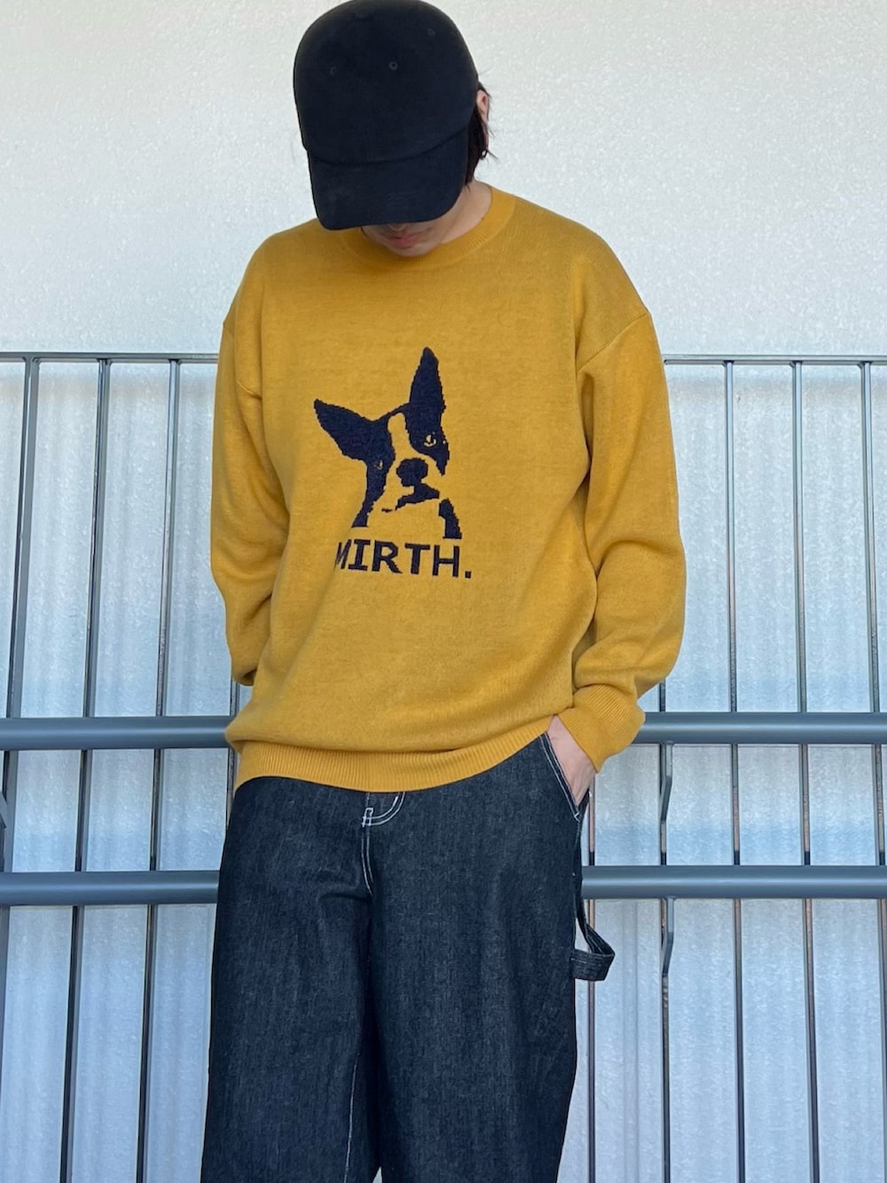 「冬コーデ、ロングコート、マイベストコーデ2024、ホワイトコーデ、クリスマスに着たい服、キャップ、レザー、冬アウター、休日スタイル、きれいめカジュアル、ショルダーバッグ、ニット、アニマル、シンプルコーデ、低身長コーデ」｜「LAKOLEのパイル6パネルキャップ / 183395（キャップ、ブラック系）」を使った、かわぐちのりひささん（メンズ・168cm）の冬コーディネートの3枚目の写真
