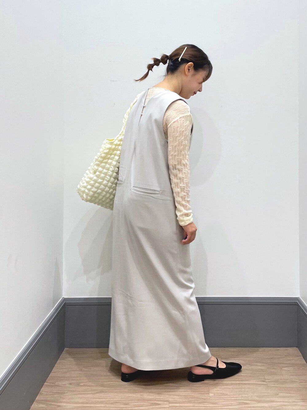 「LOWRYS FARM、ワンピース、ワンピーススタイル、シアートップス、お洒落さんとつながりたい、キレイめコーデ、大人可愛い、低身長、大人女子、ぽっちゃり」｜「LOWRYS FARMのマルチＷＡＹジャンスカ　964159（ワンピース、ホワイト系）」を使った、よこさんさん（レディース・153cm）の夏コーディネートの5枚目の写真