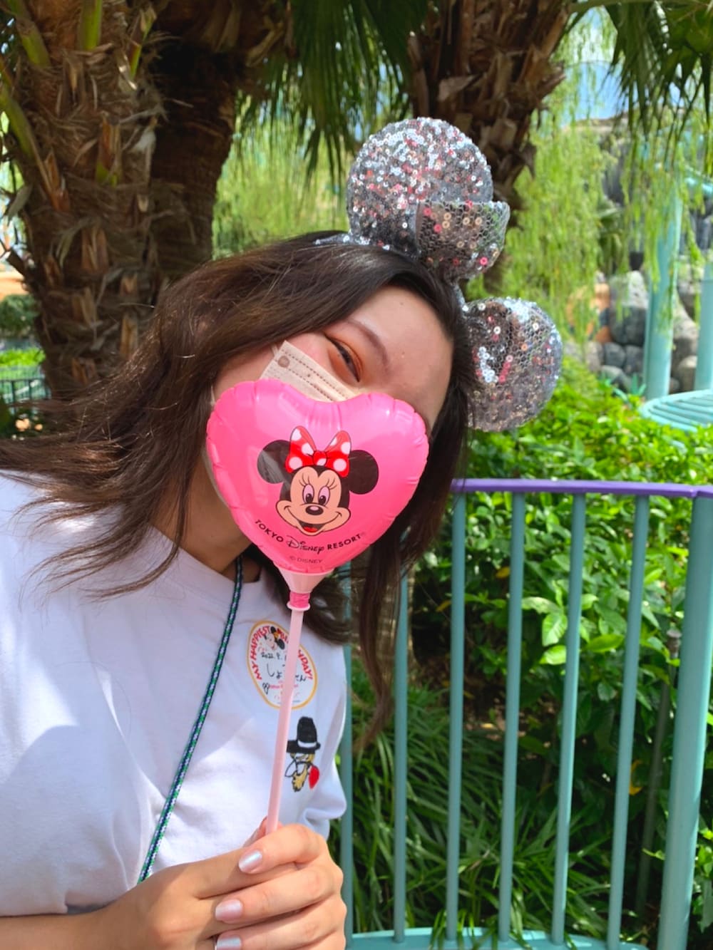 「みんなの白Tフェス、夏ディズニー、ディズニーシー、disney sea、ディズニーコーデ、LEFTALONE、coca、GRL、スパンコール、白Tシャツ、白T」｜「Left Aloneのアイテム（Tシャツ/カットソー、ホワイト系）」を使った、buuuuuu127さん（レディース・157cm）の夏コーディネートの2枚目の写真