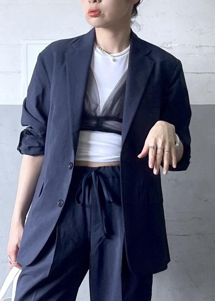 「FEMME、HOMME、UNISEX、骨格ナチュラル、イエベ、セットアップ対応、セットアイテム、SETアイテム、夏、夏ファッション、スタイルカバー、洗える、ウォッシャブル、Tシャツ、スラックスパンツ」｜「ADAM ET ROPE'のツイストパデッドミュール（サンダル、ブラック系）」を使った、tampoさん（レディース・158cm）の春コーディネートの4枚目の写真