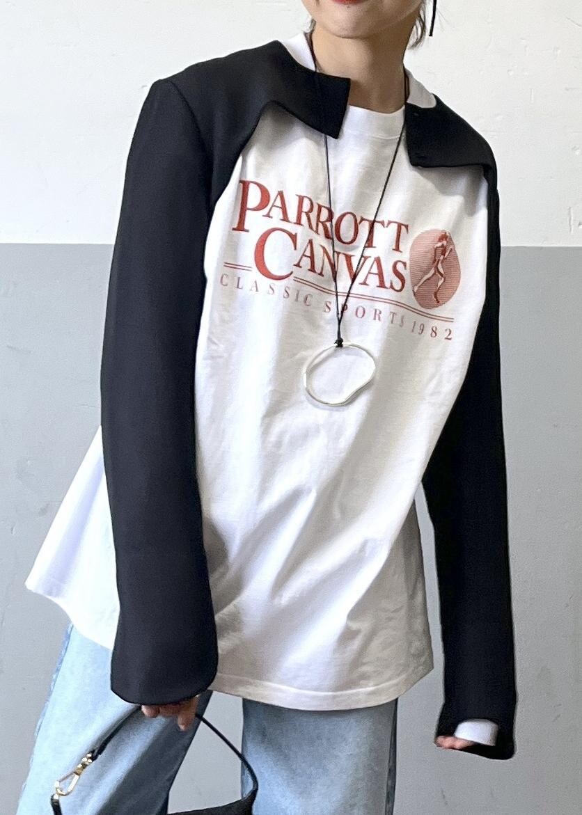 「ホワイト、プルオーバー、長袖、クルーネック、プリント、Tシャツ、ロゴ、パンツ、ブルー、デニム、テーパード、パンプス、ポインテッドトゥ、ヒール、ADAM ET ROPÉ」|「NEEDBY heritageの【NEEDBY for ADAM ET ROPE'】別注 FIT HIGHRISE TAPERED(デニムパンツ、ブルー系)」を使った、tampoさん(レディース・158cm)の冬コーディネートの6枚目の写真