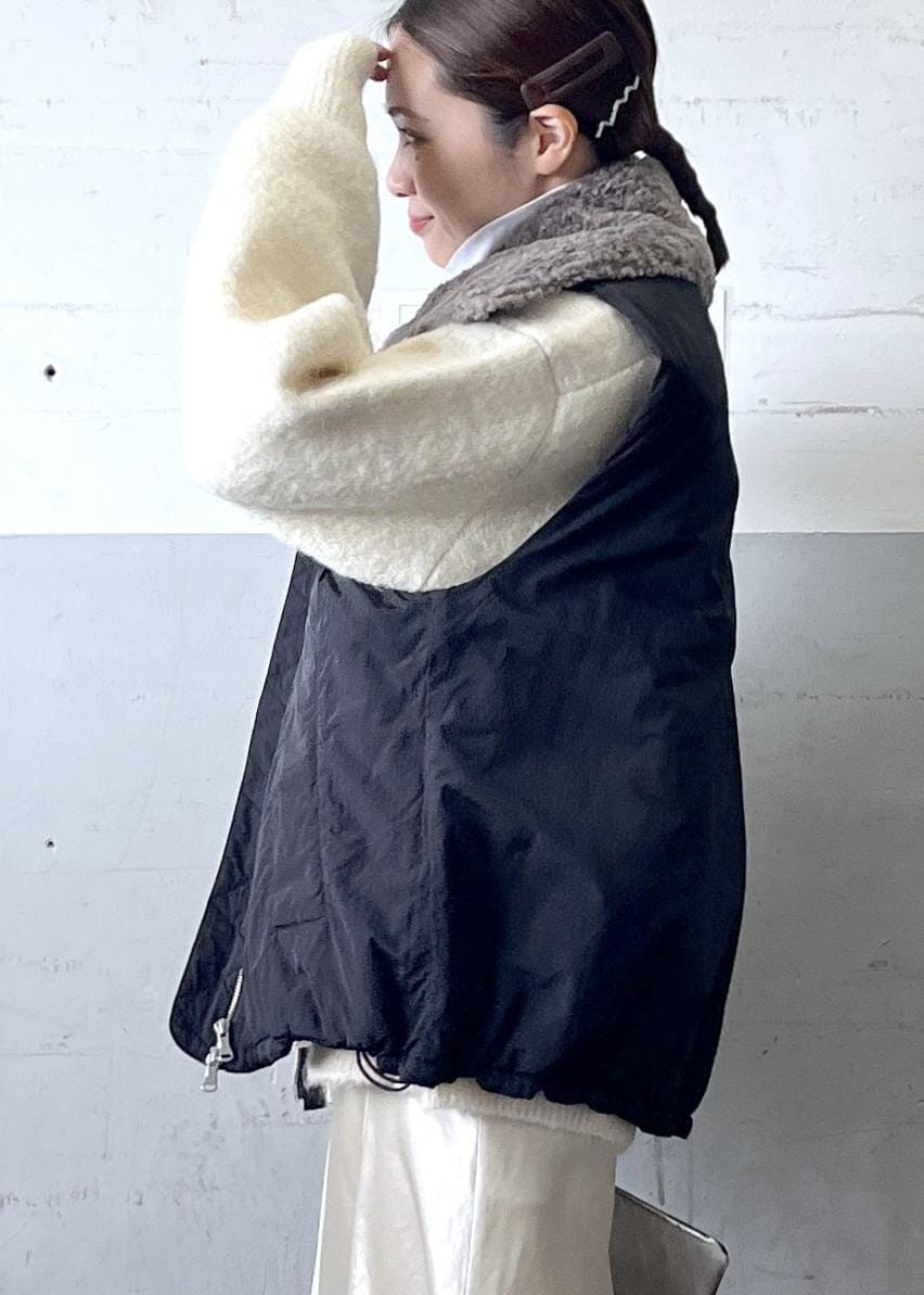 「Waccessories_pickup、アウターコレクション、SPECIAL PRICE、冬コーデ、デートコーデ、お出かけコーデ、女子会コーデ、大人カジュアル、レイヤード、スカートスタイル、カジュアルコーデ、別注アイテム、コラボアイテム、ADAM ET ROPÉ、ナチュラル」|「ADAM ET ROPE'のボリュームソールベルトクロッグ(サンダル、ブラック系)」を使った、tampoさん(レディース・158cm)の冬コーディネートの6枚目の写真