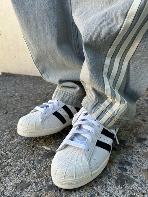 Adilenium シーズン 3 バナナフィット ウォッシュドデニムパンツ