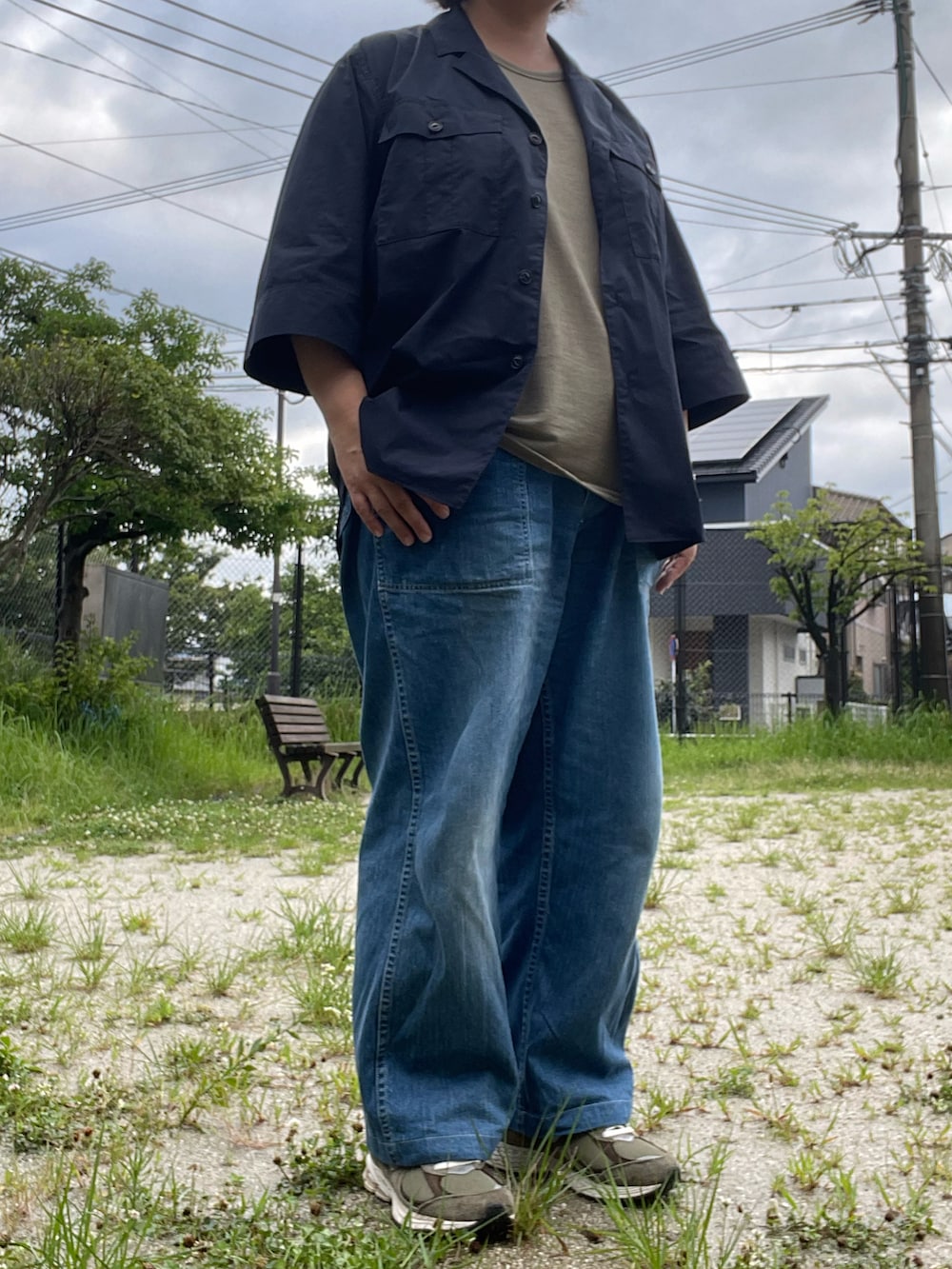 「夏コーデ、雨の日コーデ、rakines、colina、ウールTシャツ、CIOTA、ベイカーパンツ、デニムパンツ、New Balance、2002R」｜「CIOTAのアイテム（デニムパンツ、ブルー系）」を使った、SPADE25さん（レディース・167cm）の夏コーディネートの2枚目の写真