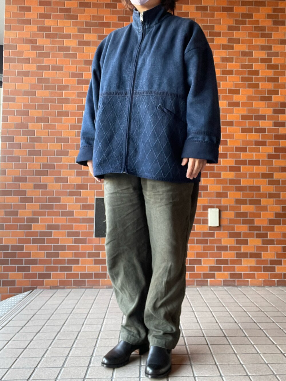「秋冬コーデ、Porter Classic、ジップジャケット、loopwheeler、スウェット、mittan、リネンパンツ、post production、レザーシューズ、mayumimurasawa、リング」｜「MITTANのアイテム（パンツ、グリーン系）」を使った、SPADE25さん（レディース・167cm）の冬コーディネートの3枚目の写真