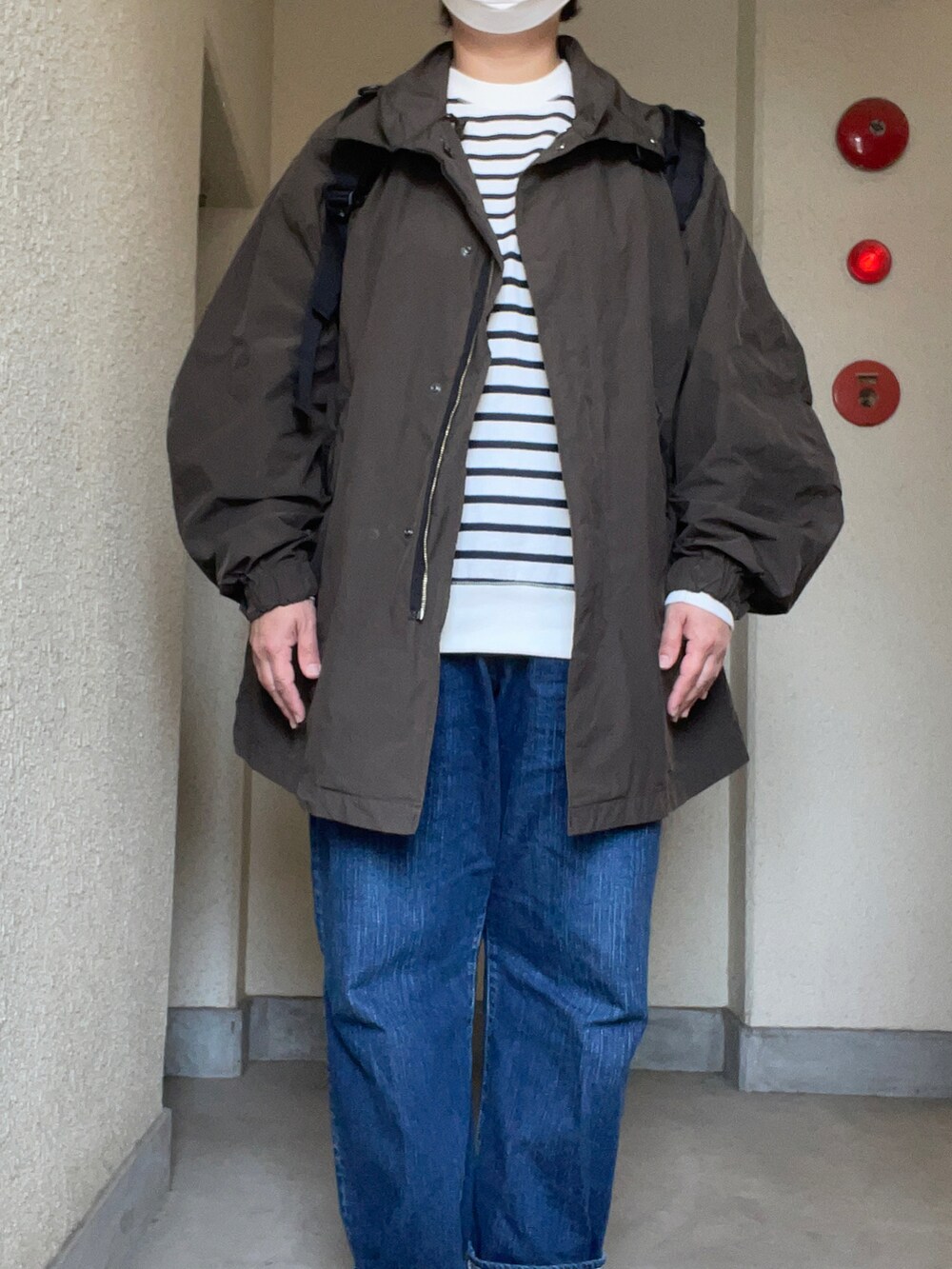 「ATON、ショートモッズ、loopwheeler、ボーダーTシャツ、Porter Classic、インディゴデニム、Gregory、バッグパック、New Balance、991」｜「PORTER CLASSICのアイテム（デニムパンツ、ブルー系）」を使った、SPADE25さん（レディース・167cm）の春コーディネートの2枚目の写真