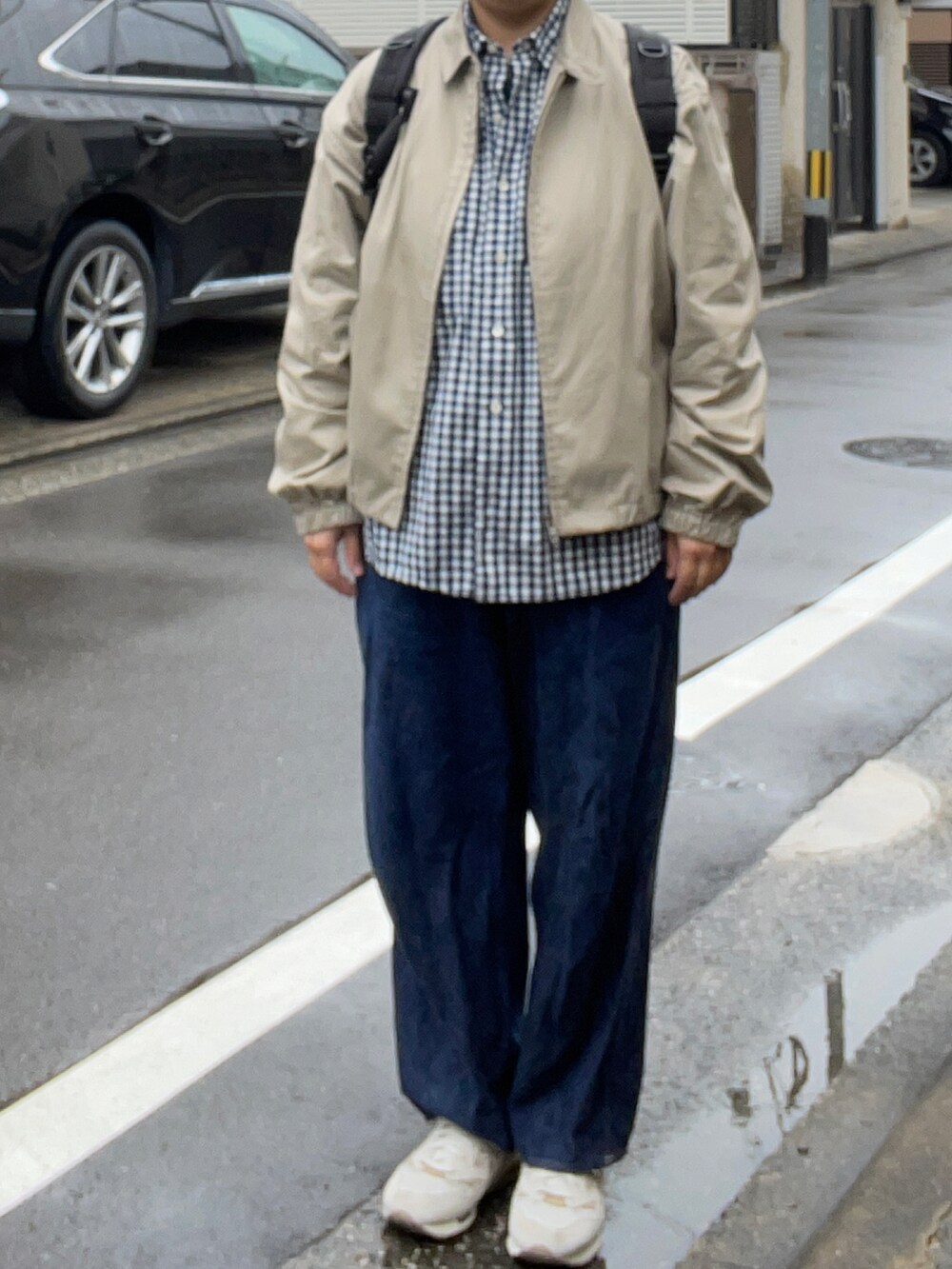 「CIOTA、ジャケット、Porter Classic、ギンガムチェック、COMOLI、デニム、ベルベットパンツ、New Balance、Gregory」｜「COMOLIのアイテム（デニムパンツ、ブルー系）」を使った、SPADE25さん（レディース・167cm）の秋コーディネートの2枚目の写真