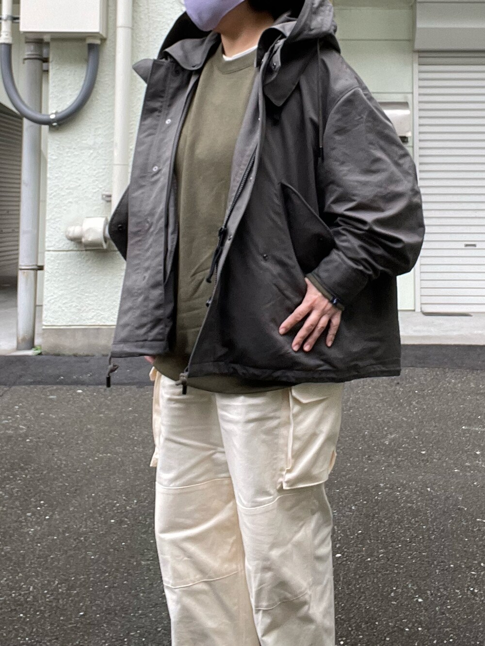 「冬コーデ、THE RERACS、ショートモッズ、loopwheeler、スウェット、blurhms、カーゴパンツ、M-47、Paraboot、チロリアンシューズ」｜「nanamicaのnanamica/ナナミカ Wide Chino Pants/ワイド チノ パンツ（チノパンツ、ホワイト系）」を使った、SPADE25さん（レディース・167cm）の冬コーディネートの3枚目の写真