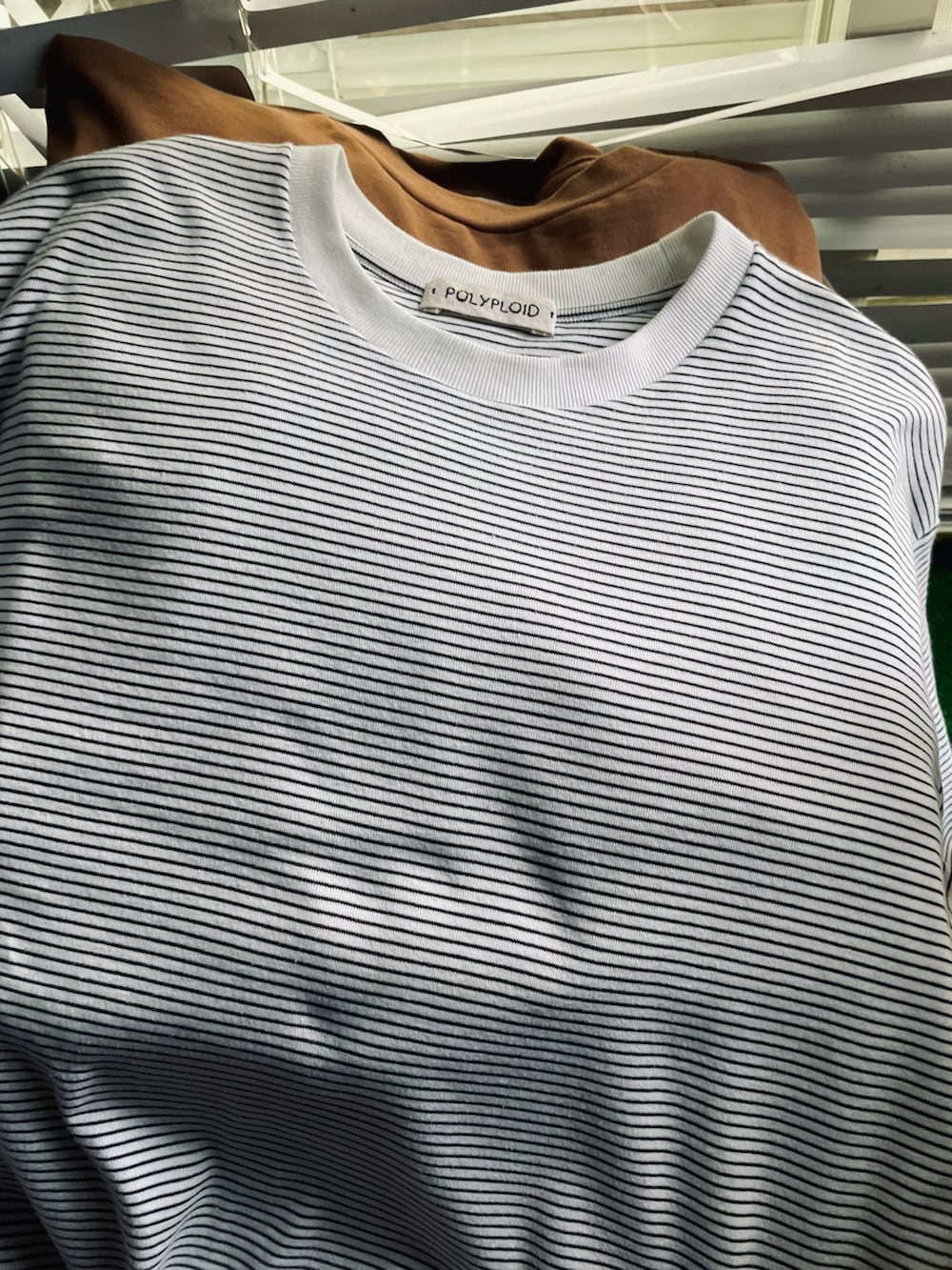 「POLYPLOID、ootd、Tシャツ、シンプル、今日のコーデ、夏コーデ、夏だ！Tシャツ着よう！、休日スタイル」｜「POLYPLOIDのPOLYPLOID / T Shirt #B (White × Black) / size(1) / ¥18,700（Tシャツ/カットソー、ホワイト系）」を使った、Kさん（メンズ・174cm）の夏コーディネートの5枚目の写真