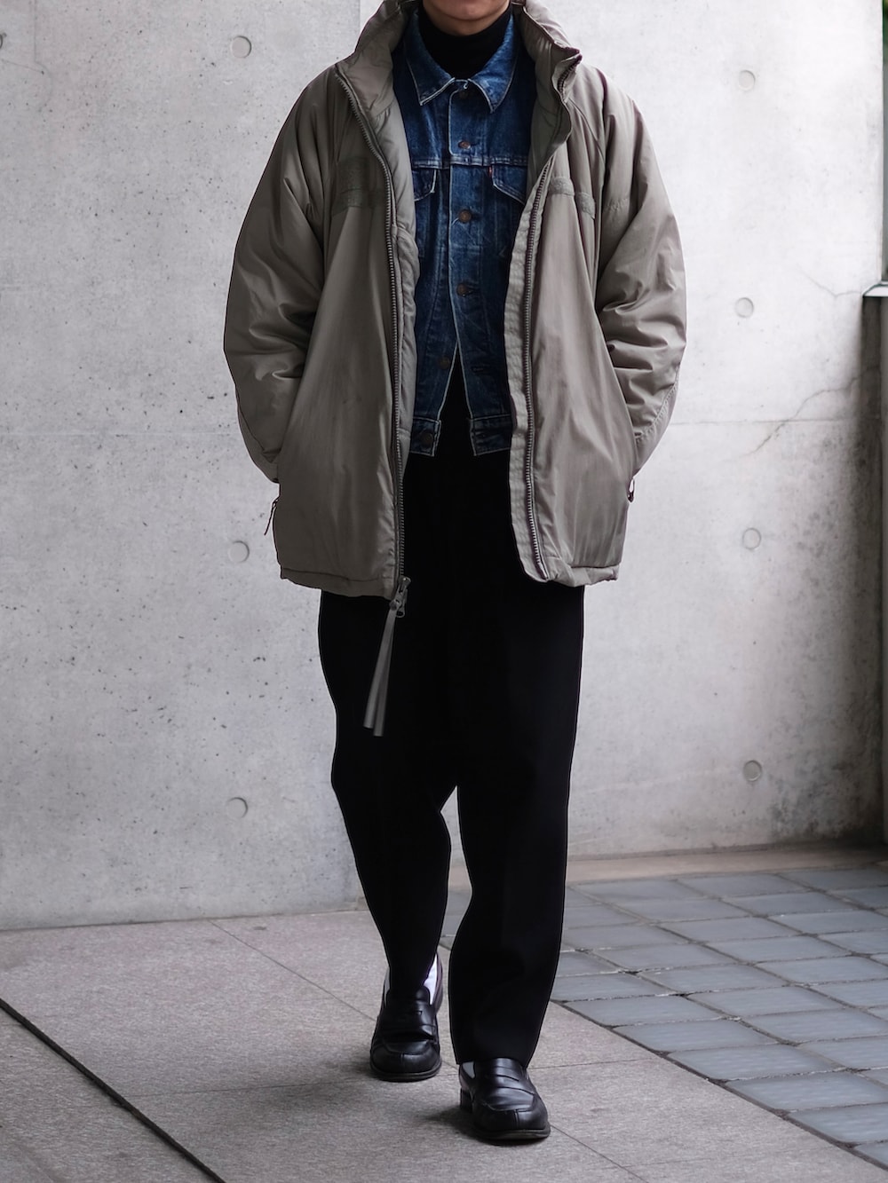 「カジュアルコーデ、シンプルスタイル、冬のコーデ、シンプル、おしゃれさんと繋がりたい、大人カジュアル、ootd、ootdtw、ECWCS、ecwcs level7、Levi's、HEUGN、古着、古着MIX、level7」｜「Levi'sの【ヴィンテージ古着】90's Levi's/リーバイス 70506-0216 デニムジャケット USA製（デニムジャケット、ブルー系）」を使った、Kさん（メンズ・174cm）の冬コーディネートの4枚目の写真