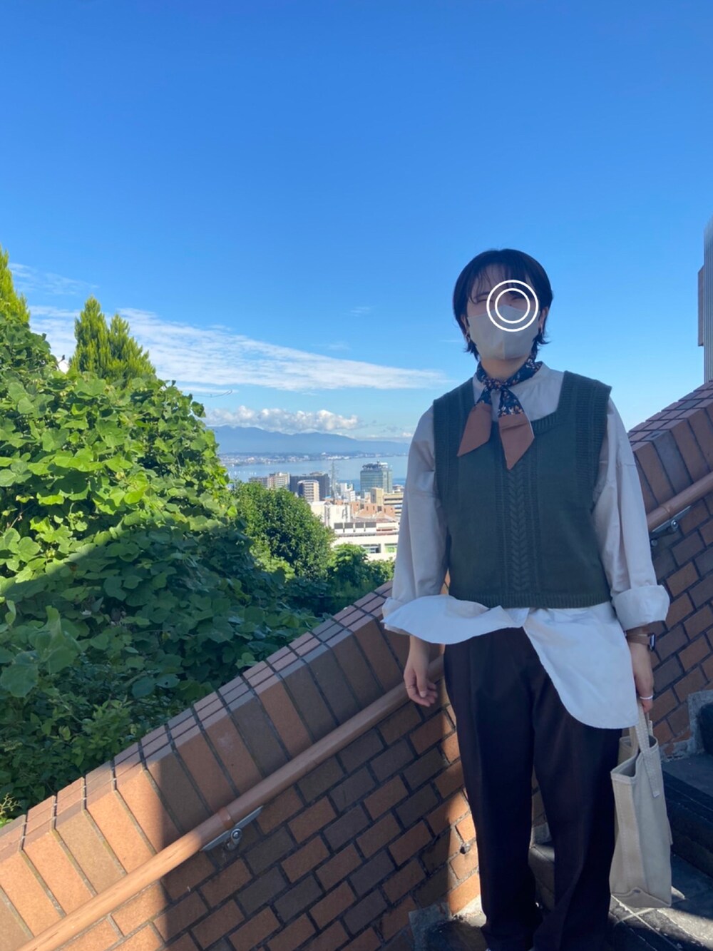 「秋ルック紹介するよ」｜「Samansa Mos2のリバーシブルベスト（ベスト、ベージュ系）」を使った、ここまーちさん（レディース・158cm）の秋コーディネートの2枚目の写真