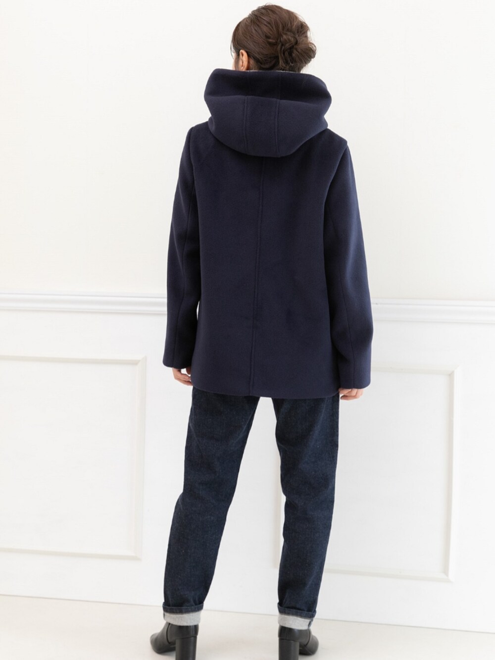 「ピーコート、ピーコート×デニム、ピーコート ネイビー、Pコート、Pコートコーデ、ジャケット、ジャケットコーデ、ジャケットスタイル、大人可愛い、プレフェリール、PREFERIR、通勤コーデ、トレンド、プチプラコーデ、30代コーデ」｜「PREFERIRのフーディー Pコート（ピーコート、ブルー系）」を使った、PREFERIR_webさん（レディース・160cm）の春コーディネートの4枚目の写真