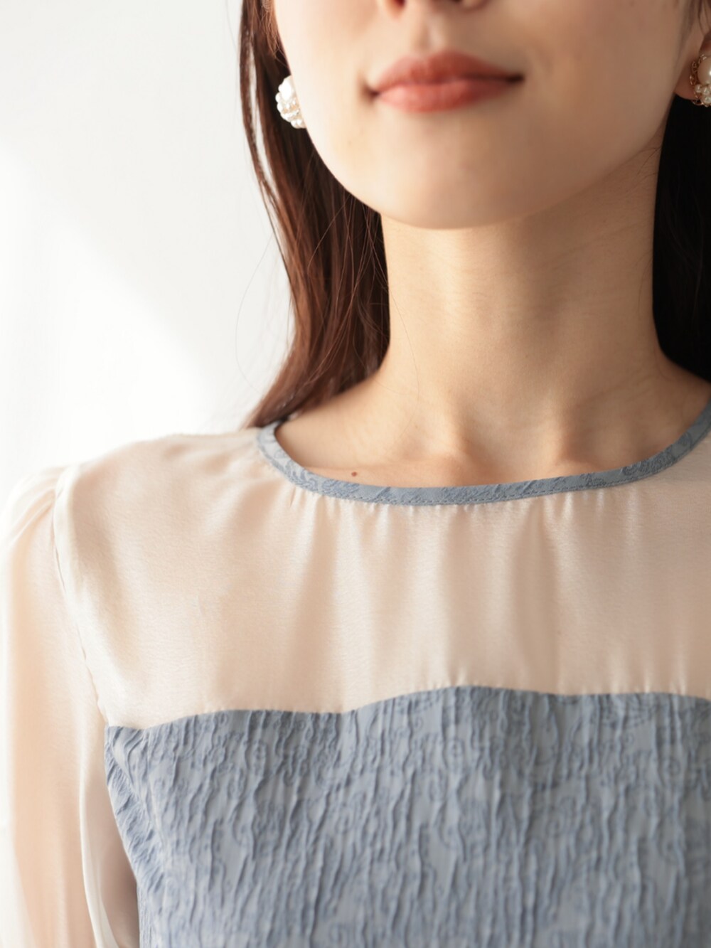 「最近のいい感じコーデ、休日スタイル、お出かけコーデ、大人可愛い、パーティー、結婚式、オケージョン、プレフェリール、PREFERIR、ガーリーコーデ、ワンピースコーデ、GWお出かけコーデ、春カラー、フレンチガーリー、キレイめ」｜「PREFERIRのグリッター ビジュー 結婚式 パーティー 二次会 パンプス（パンプス、ブラック系）」を使った、PREFERIR_webさん（レディース・163cm）の春コーディネートの5枚目の写真