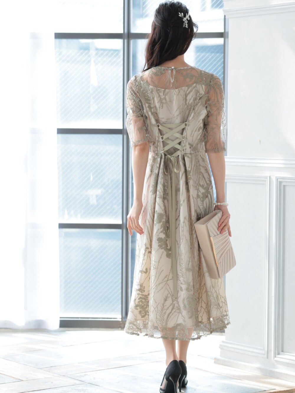 「レースワンピース、刺繡ワンピース、大人可愛い、パーティー、結婚式、オケージョン、プレフェリール、PREFERIR、オトナ女子、キレイめ、デート、春カラー、結婚式二次会スタイル、結婚式 ワンピース、結婚式コーデ」｜「PREFERIRのシアーレース バックリボン 結婚式 パーティー ドレス ワンピース（ドレス、グリーン系）」を使った、PREFERIR_webさん（レディース・163cm）の冬コーディネートの4枚目の写真
