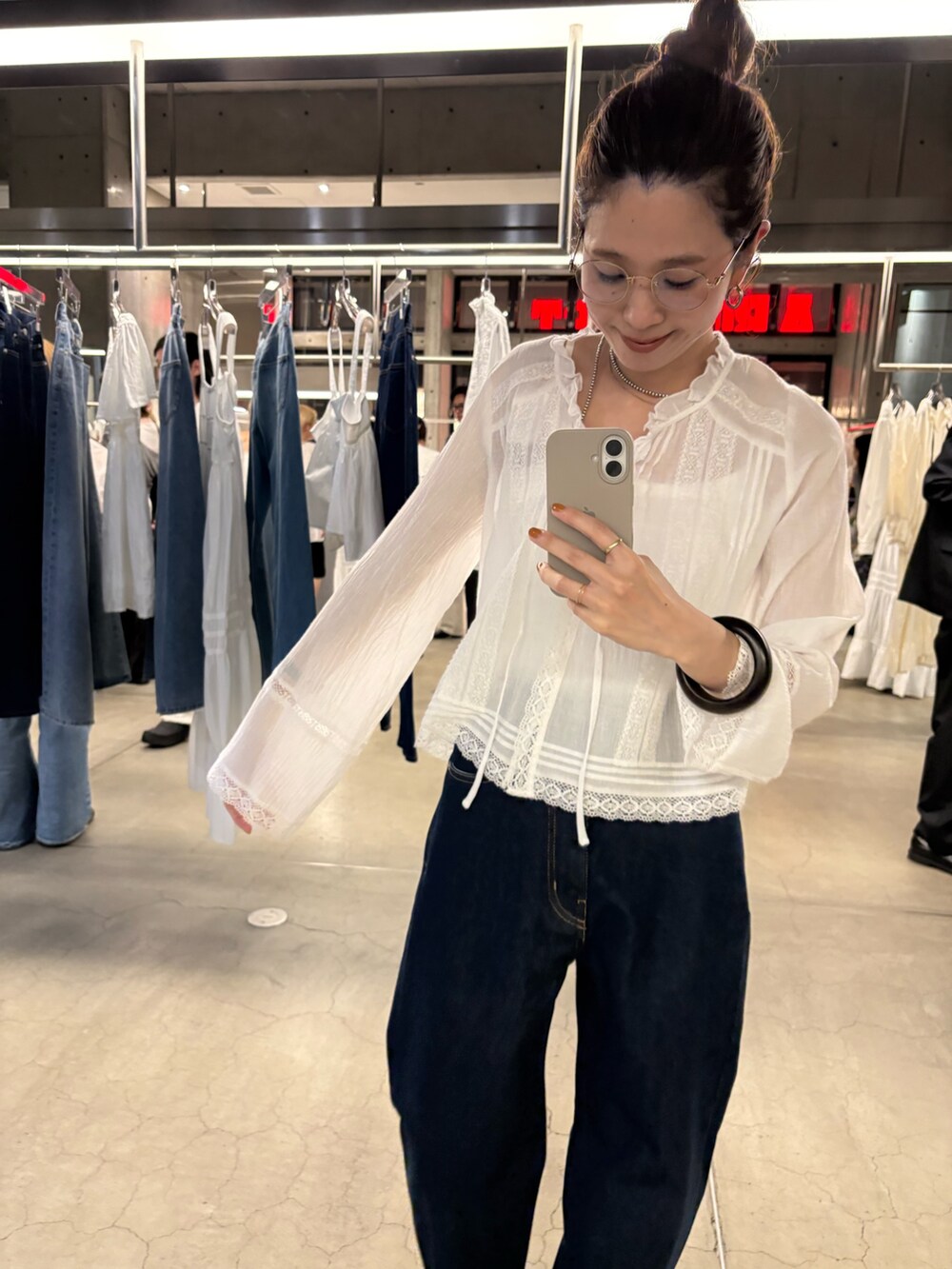 岡本(URBAN RESEARCH なんばCITY)｜URBAN RESEARCHのシャツ/ブラウスを使ったコーディネート - WEAR