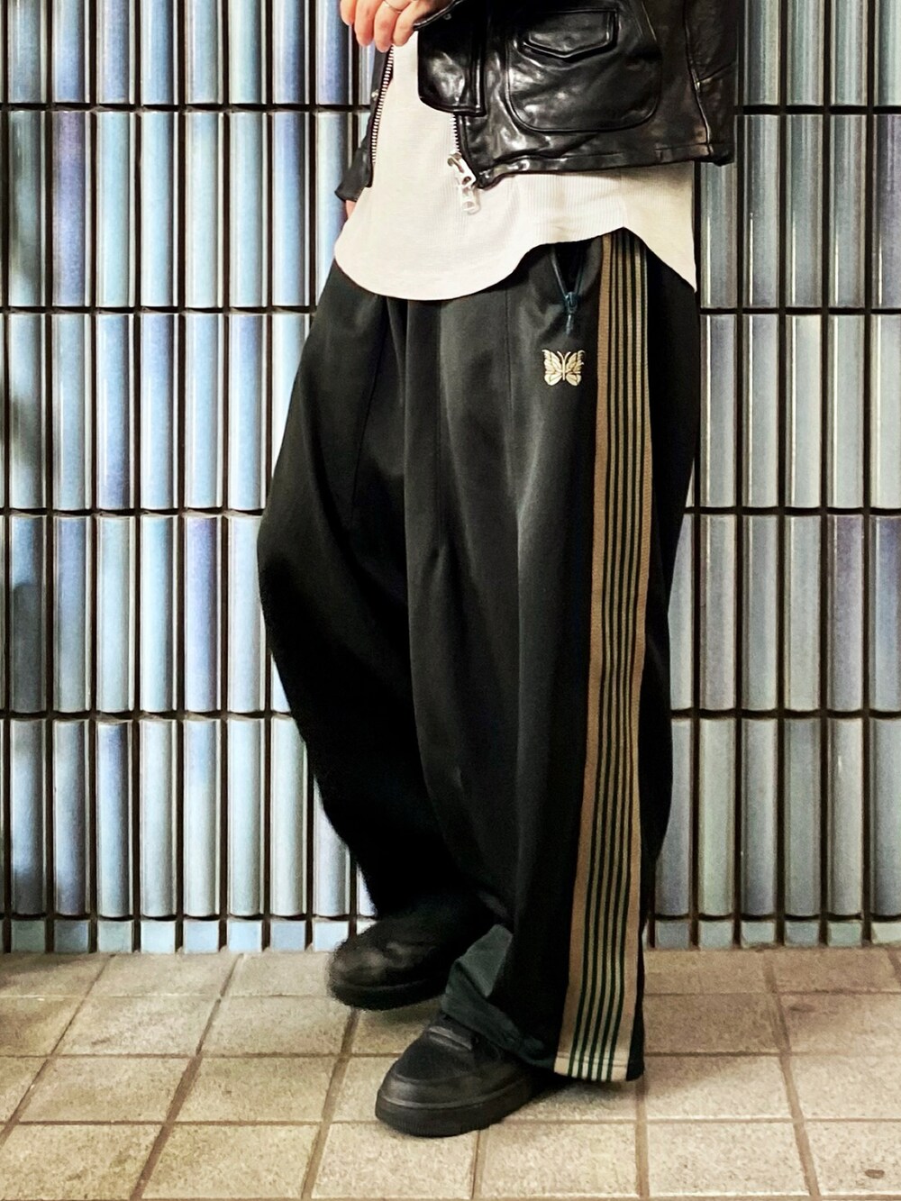 Needles レザーフレアパンツ Needles（その他）のフリマアイテム一覧