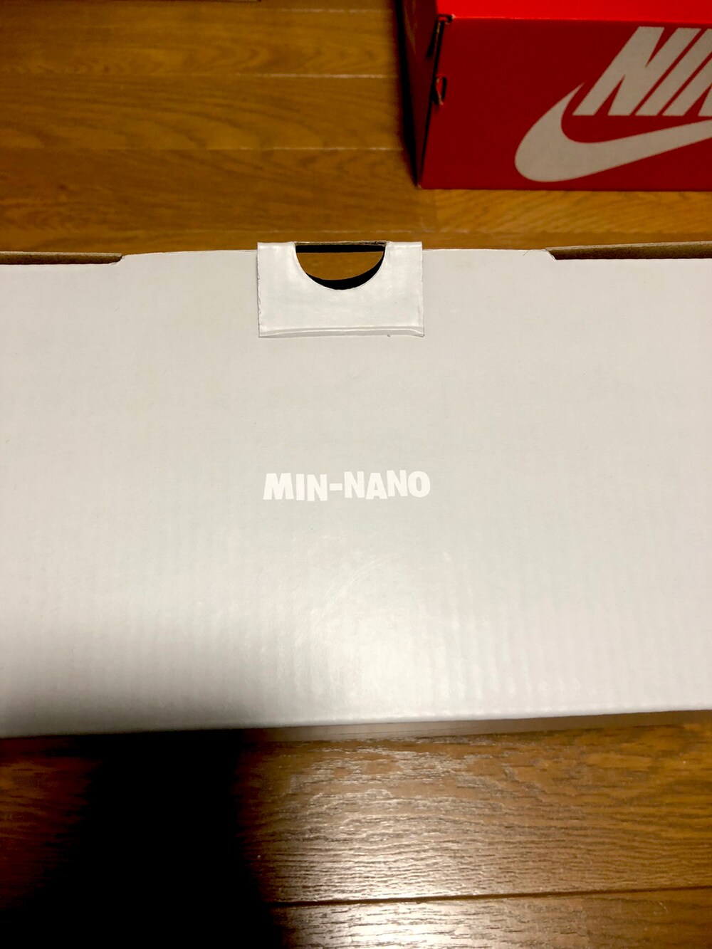 「minnano、カップアンドコーン、UFO、サンダル、夏先取り、スイコック別注、スイコック」｜「MIN-NANOのアイテム（シューズ、ホワイト系）」を使った、チャパティンさん（メンズ・174cm）の冬コーディネートの2枚目の写真