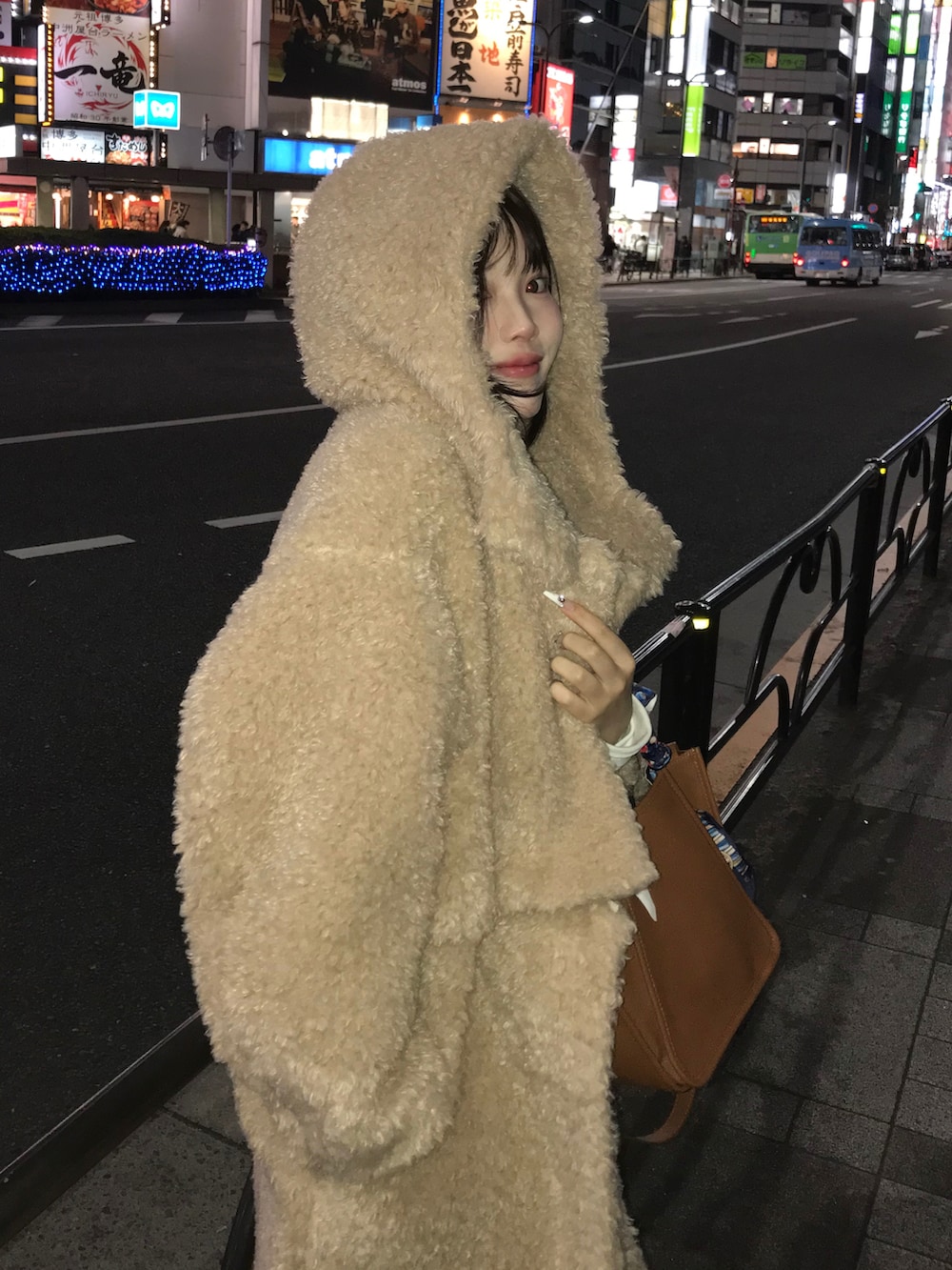 「真冬のあったかスタイル、デニム、moussy、ロンシャン」｜「LONGCHAMPのル フローネ S トップハンドルバッグ（ハンドバッグ、ブラウン系）」を使った、深結(みゆ)さん（骨格ストレート・レディース・159cm）の冬コーディネートの3枚目の写真