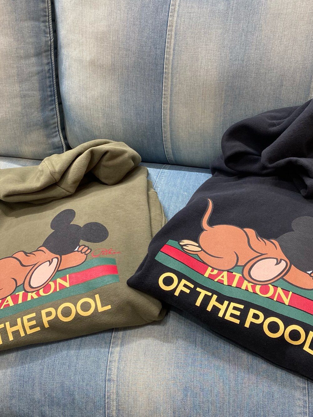 「ゆるコーデ、着回しコーデ、おしゃれさんと繋がりたい、冬のコーデ、アパレルスタッフ、パーカー、ユニクロ」｜「patron of the poolのアイテム（パーカー、ブラック系）」を使った、SAKI.Mさん（レディース・172cm）の冬コーディネートの5枚目の写真