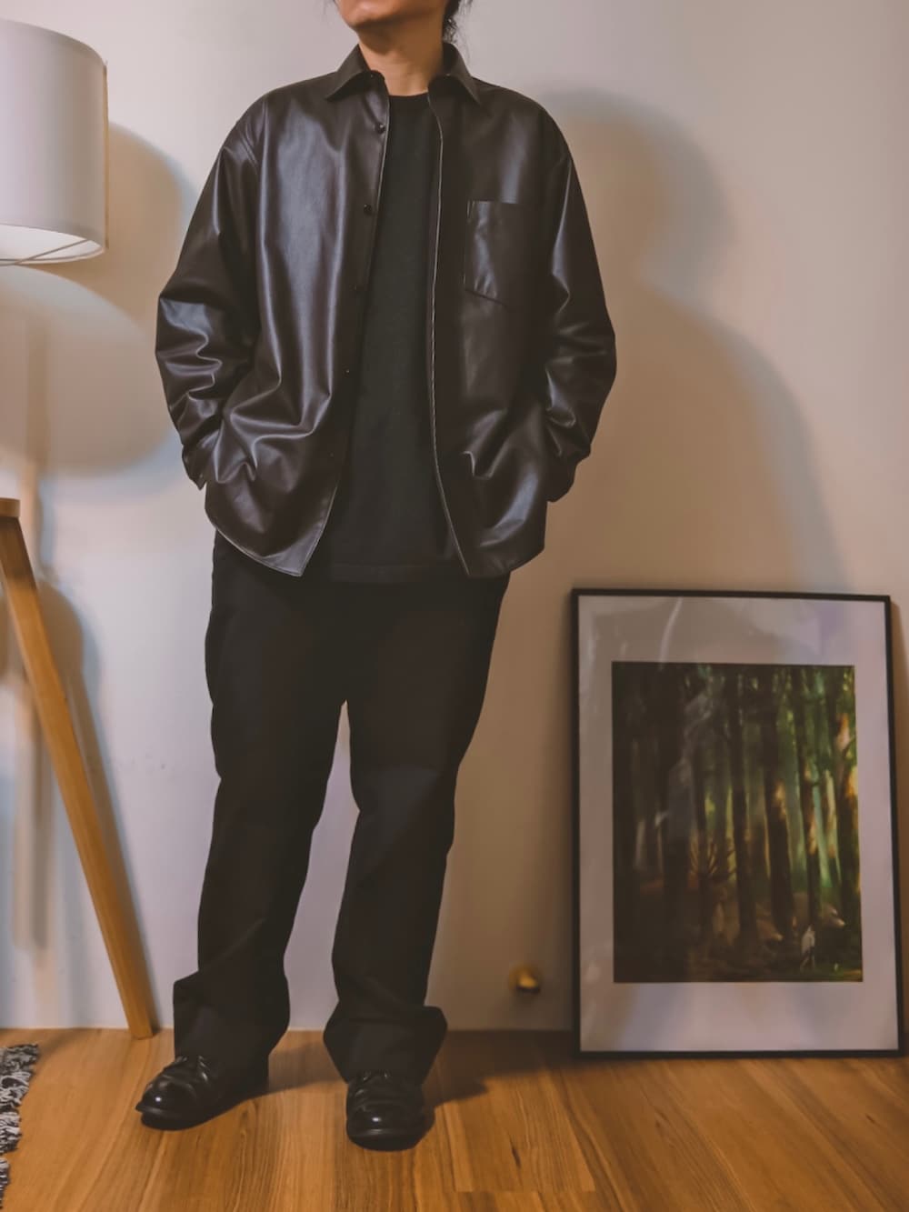 「COMOLI、秋冬コーデ、お洒落さんとつながりたい、秋服コーデ、低身長男子、sanders、ootd、daily look」｜「COMOLIのアイテム（シャツ/ブラウス、ブラウン系）」を使った、SyueChenさん（メンズ・167cm）の秋コーディネートの2枚目の写真