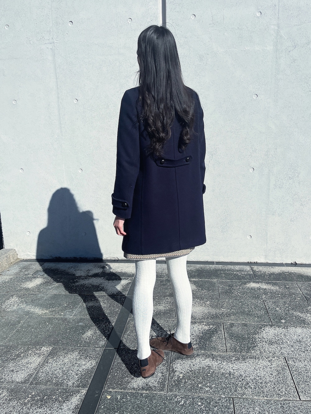 「ロングコート、冬アウター、ハイネック、ワンピース、楽器」｜「Cath Kidsのアイテム（ハンドバッグ、ホワイト系）」を使った、月光さん（レディース・163cm）の冬コーディネートの4枚目の写真