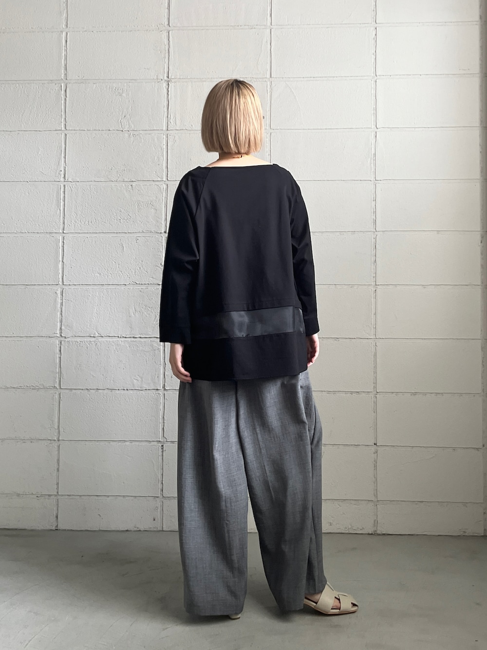 「春コーデ、オトナ女子、低身長、低身長コーデ」｜「Bou JeloudのＷシルケットシアーラインプルオーバー（Tシャツ/カットソー、ブラック系）」を使った、TSUKIさん（レディース・153cm）の春コーディネートの3枚目の写真