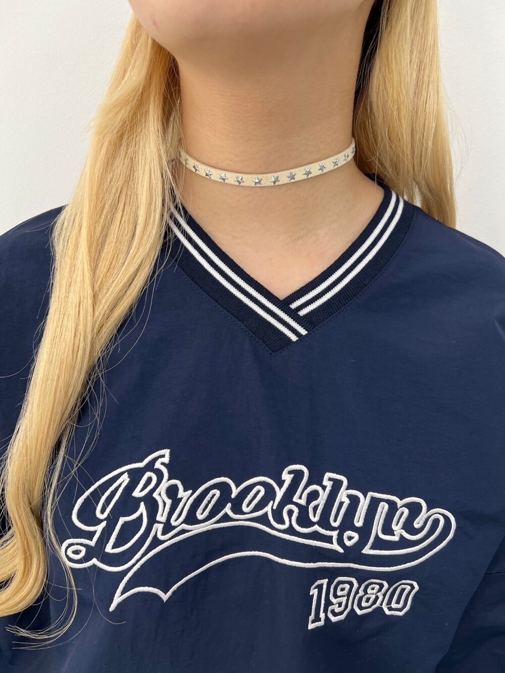 「スポーツミックス、ユニフォーム、ティアードスカート、ロングスカート、イエロー、春夏コーデ、スニーカー、オトナカジュアル、お出かけコーデ、デートコーデ、ゆるコーデ、大人女子、ガーリー、カジュアル、大人カジュアル」｜「WCのシフォンティアードスカート（スカート、イエロー系）」を使った、wc_officialさん（レディース・160cm）の春コーディネートの6枚目の写真