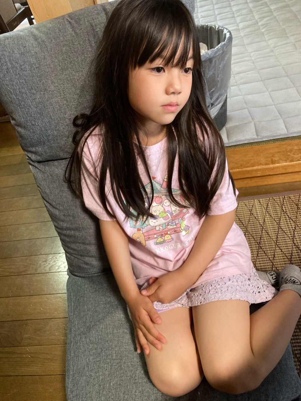 「ゆりポ」｜「UNIQLOのアイテム（Tシャツ/カットソー、ピンク系）」を使った、ゆっけさん（キッズ・120cm）の春コーディネートの2枚目の写真