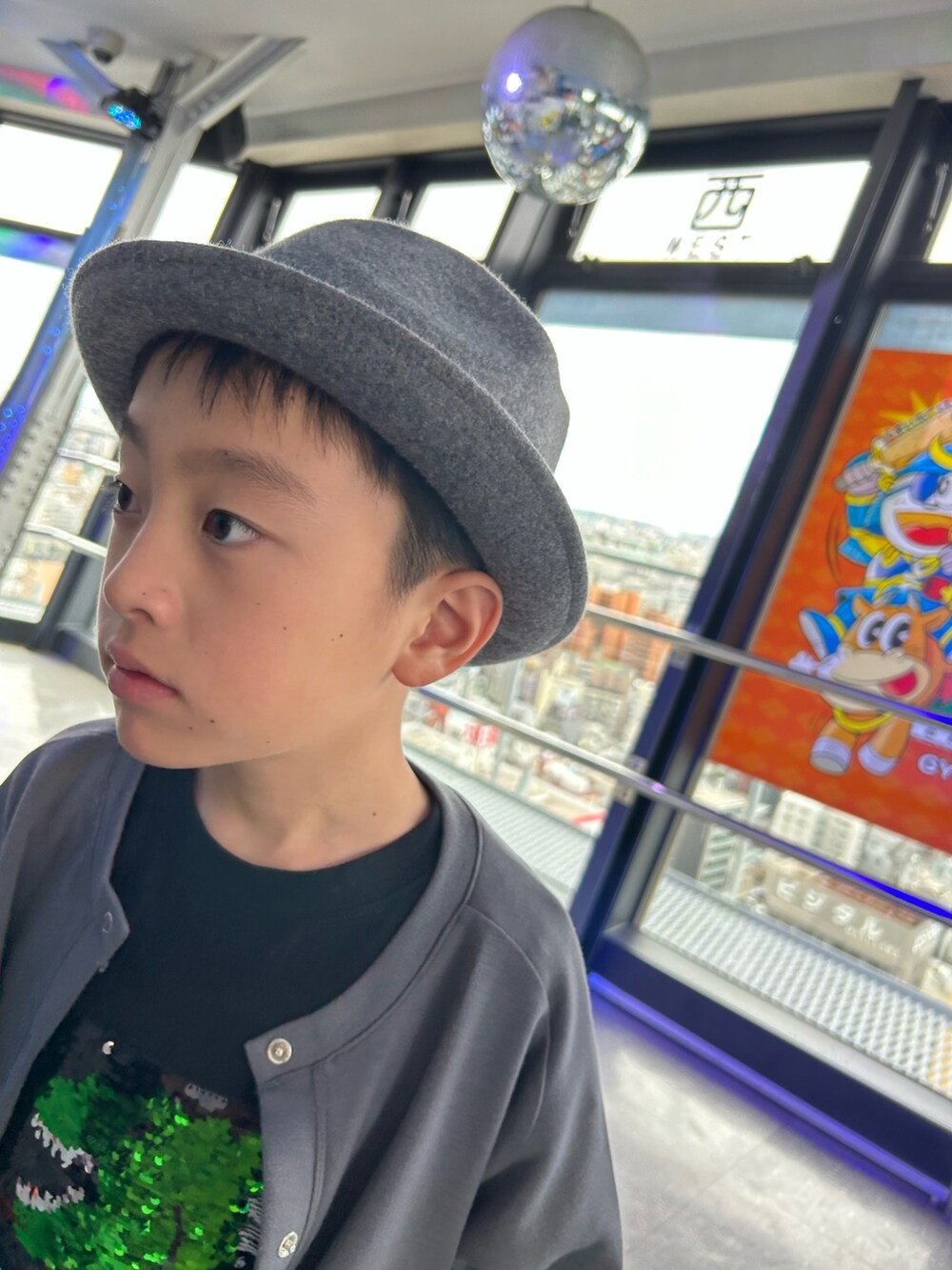 その他のその他を着用したキッズの秋コーディネートの2枚目の写真