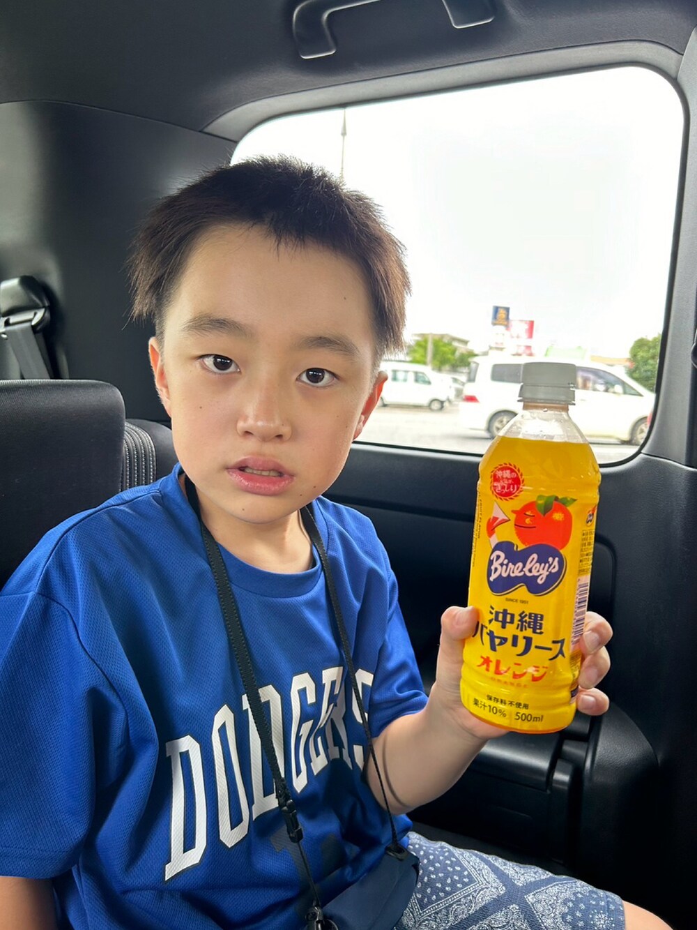 イエロー系のその他を着用したキッズの夏コーディネートの4枚目の写真