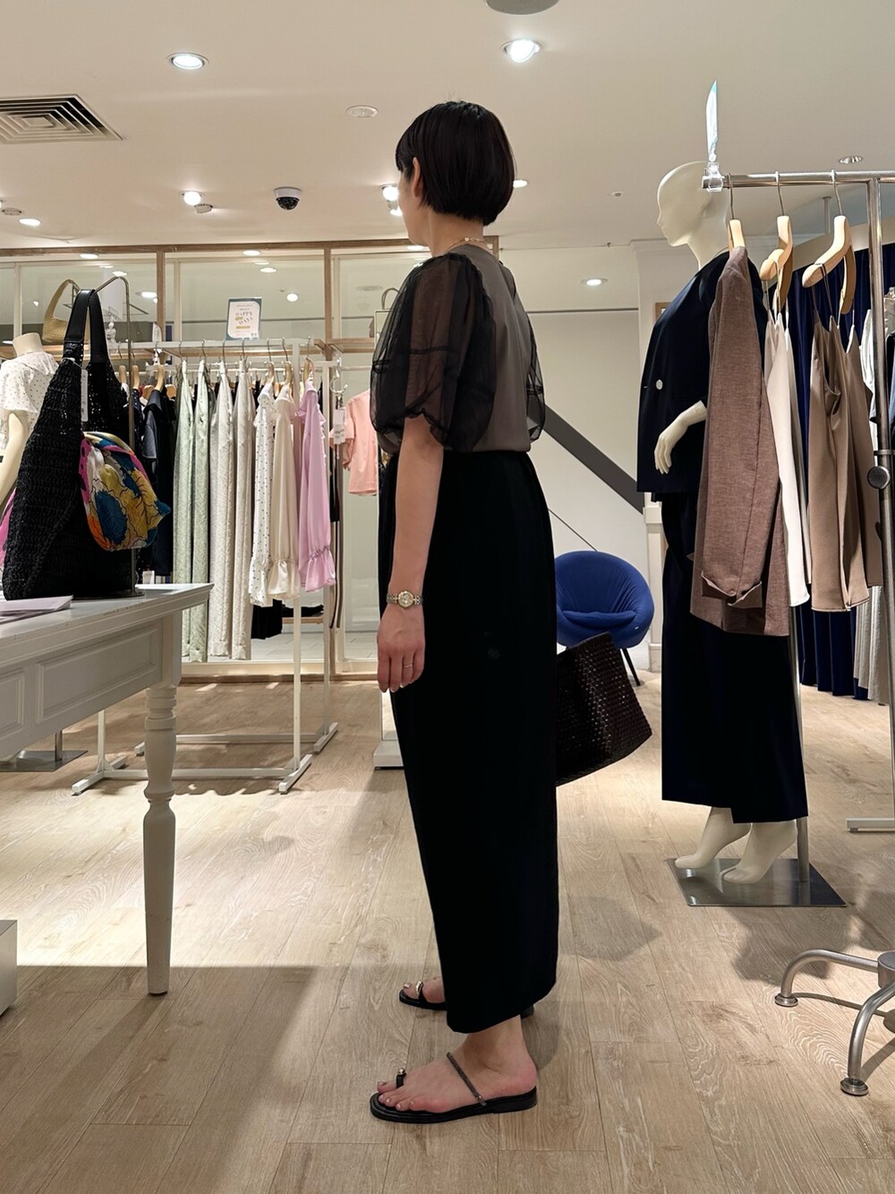 「袖ボリューム、スカート、スカートスタイル、スカートコーデ、夏ファッション、オトナカワイイ、大人コーデ、Tシャツコーデ、オトナ女子、大人女子、着映えトップス、袖コンシャス、チュール袖」|「NOLLEY’Sのロゴ刺繍キャップミニチャーム【NOLLEY'S mgr. 松葉☆別注アイテム】(チャーム、ブラウン系)」を使った、minaさん(骨格ストレート・レディース・157cm)の夏コーディネートの6枚目の写真