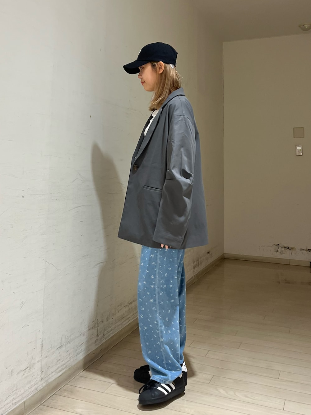 「ehka sopoのシャーリングチュールカットソー（Tシャツ/カットソー、ホワイト系）」を使った、shiori(◡̈)/さん（レディース・163cm）の秋コーディネートの2枚目の写真