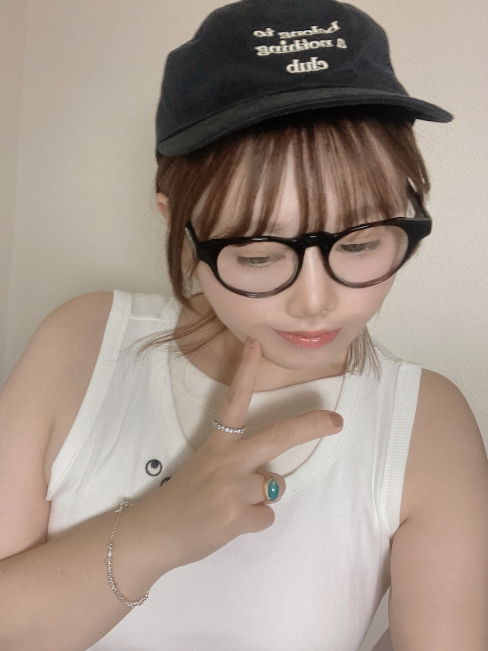 「UNIQLOのアイテム（タンクトップ、ホワイト系）」を使った、TNKᡣ𐭩さん（レディース・167cm）の夏コーディネートの4枚目の写真