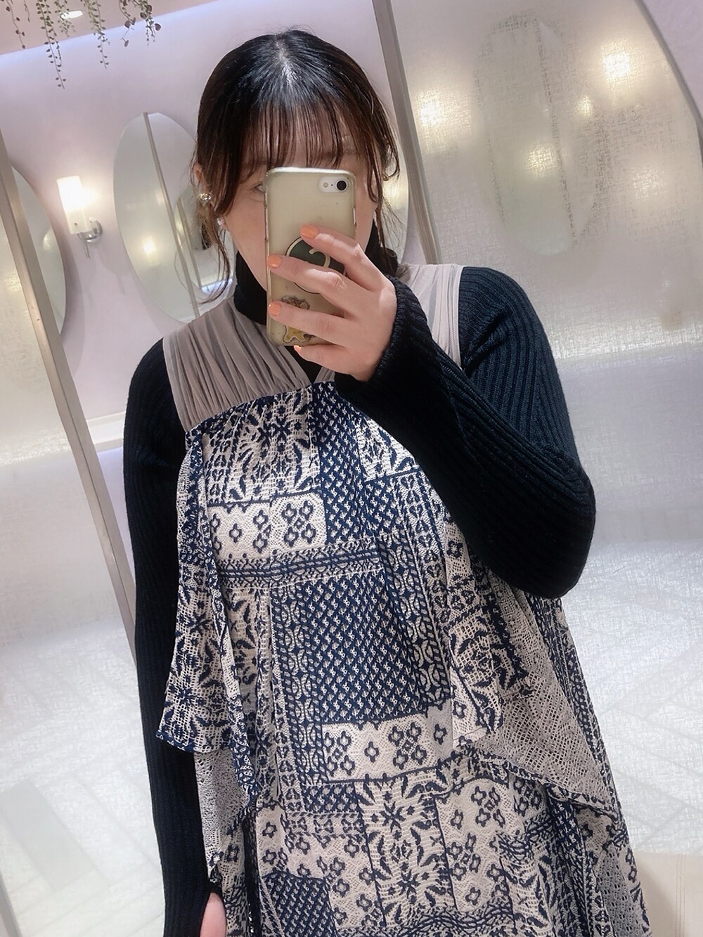 「anukeの2way Ecoleather Bag（ショルダーバッグ、ブラック系）」を使った、TNKᡣ𐭩さん（レディース・167cm）の冬コーディネートの3枚目の写真