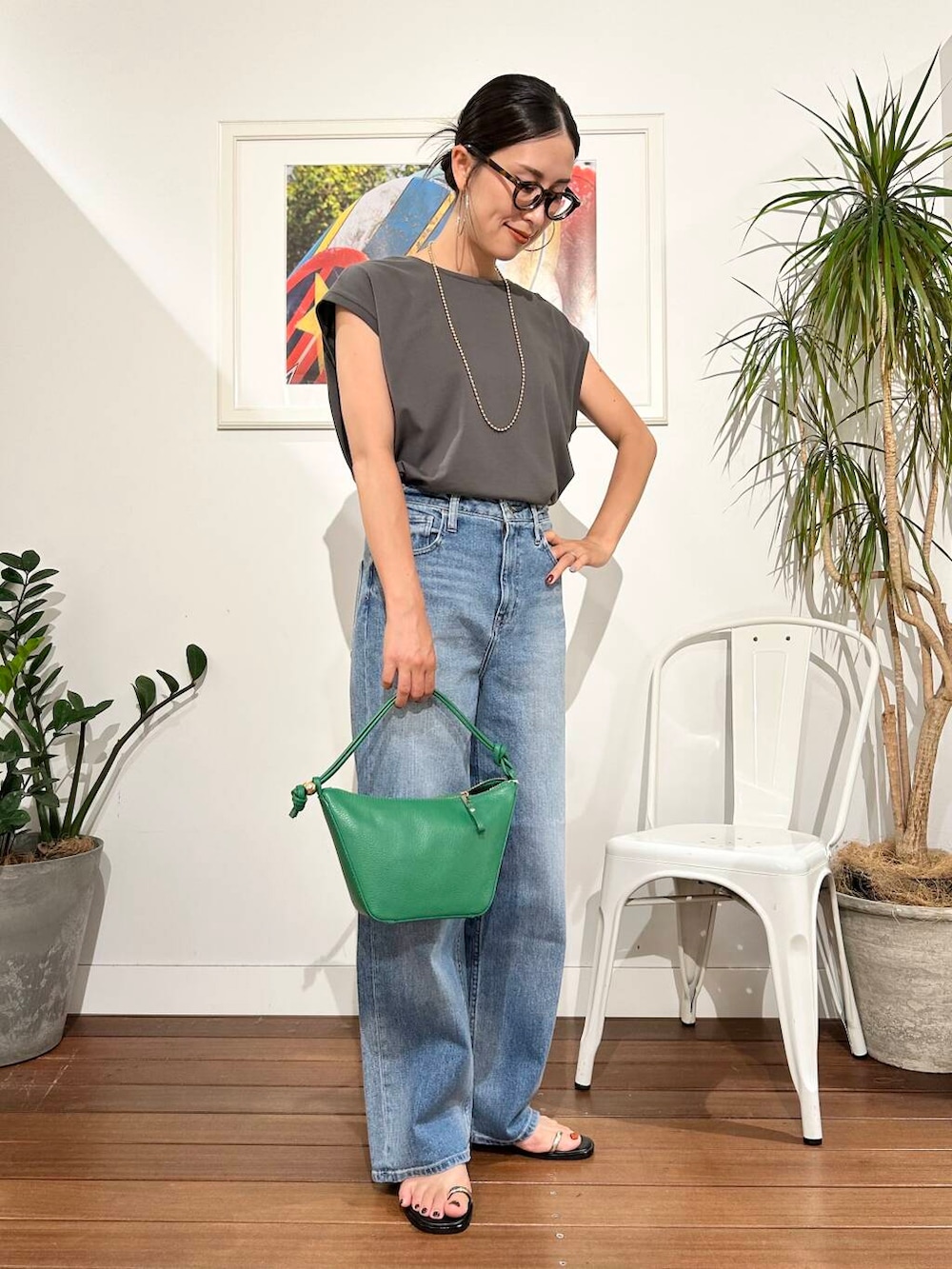 「デニム、ママコーデ、ナチュラル、デニムコーデ、アラフォーコーデ、30代、骨格ナチュラル、私のイチ推しブランド、ナチュラル×きれいめ、洒落見えカットソーコーデ」|「Healthy denimのHealthy DENIM Pink Pepper(デニムパンツ、ブルー系)」を使った、横内さん(レディース・164cm)の夏コーディネートの3枚目の写真