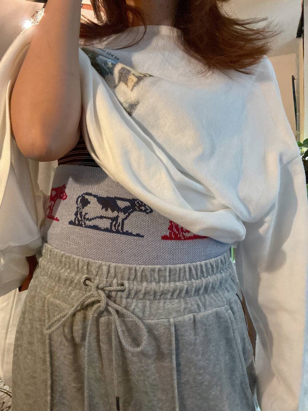 その他のハンカチ/ハンドタオル、その他のその他ルームウェア、その他のバレッタ/ヘアクリップを着用したレディースの秋コーディネートの3枚目の写真