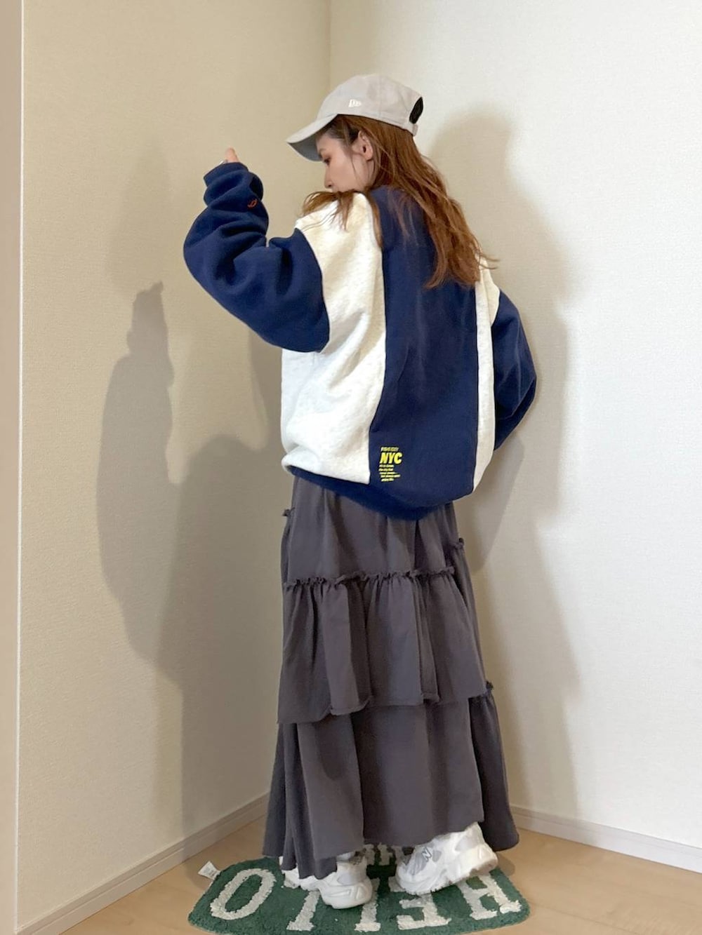 その他のスウェットを着用したレディースの冬コーディネートの4枚目の写真